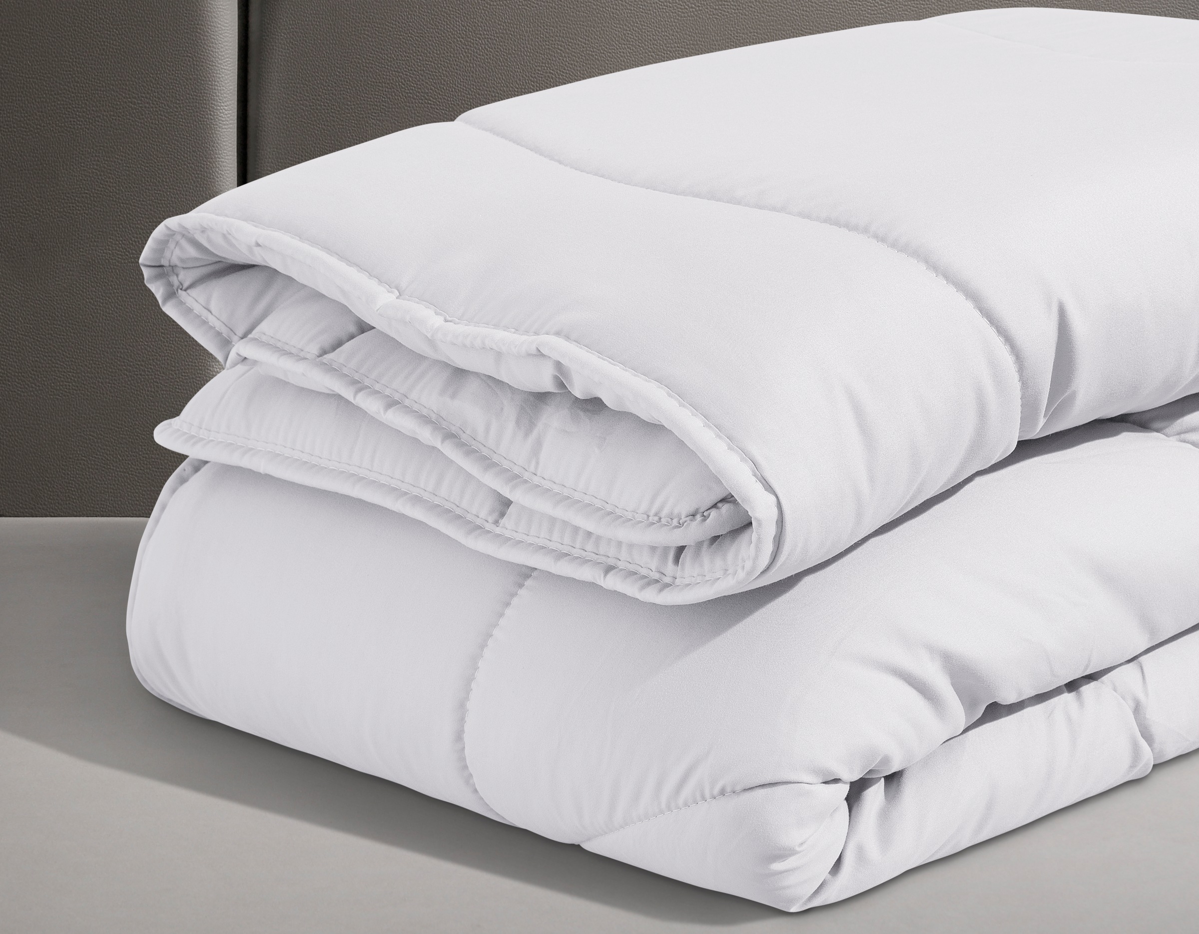 OTTO home Microfaserbettdecke "Microlux, Bettdecke 135x200 cm und Übergrößen bis 240x220cm" warm Füllung Feuchtigkeitsregulierende 3D Klimafaser (Polyester) 1 Stk. tlg. fest versteppter Bezug - keine Bettwäsche nötig, Sommer, Winter