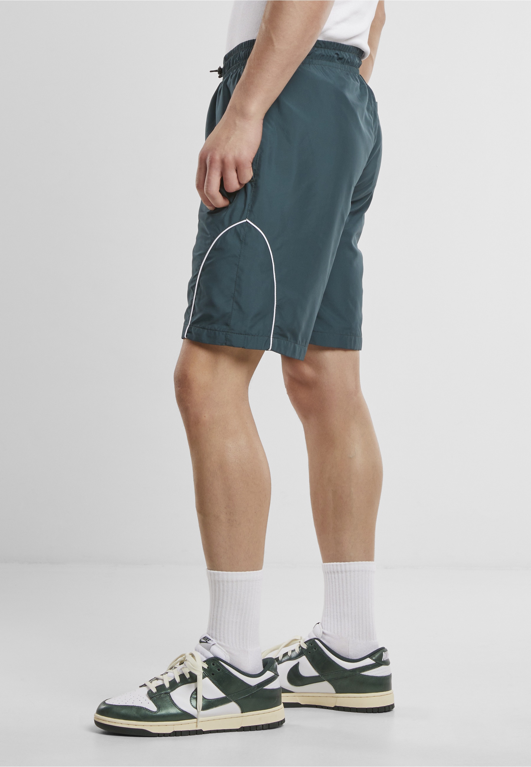 URBAN CLASSICS Shorts »Urban Classics Piped Panel Trackshorts«