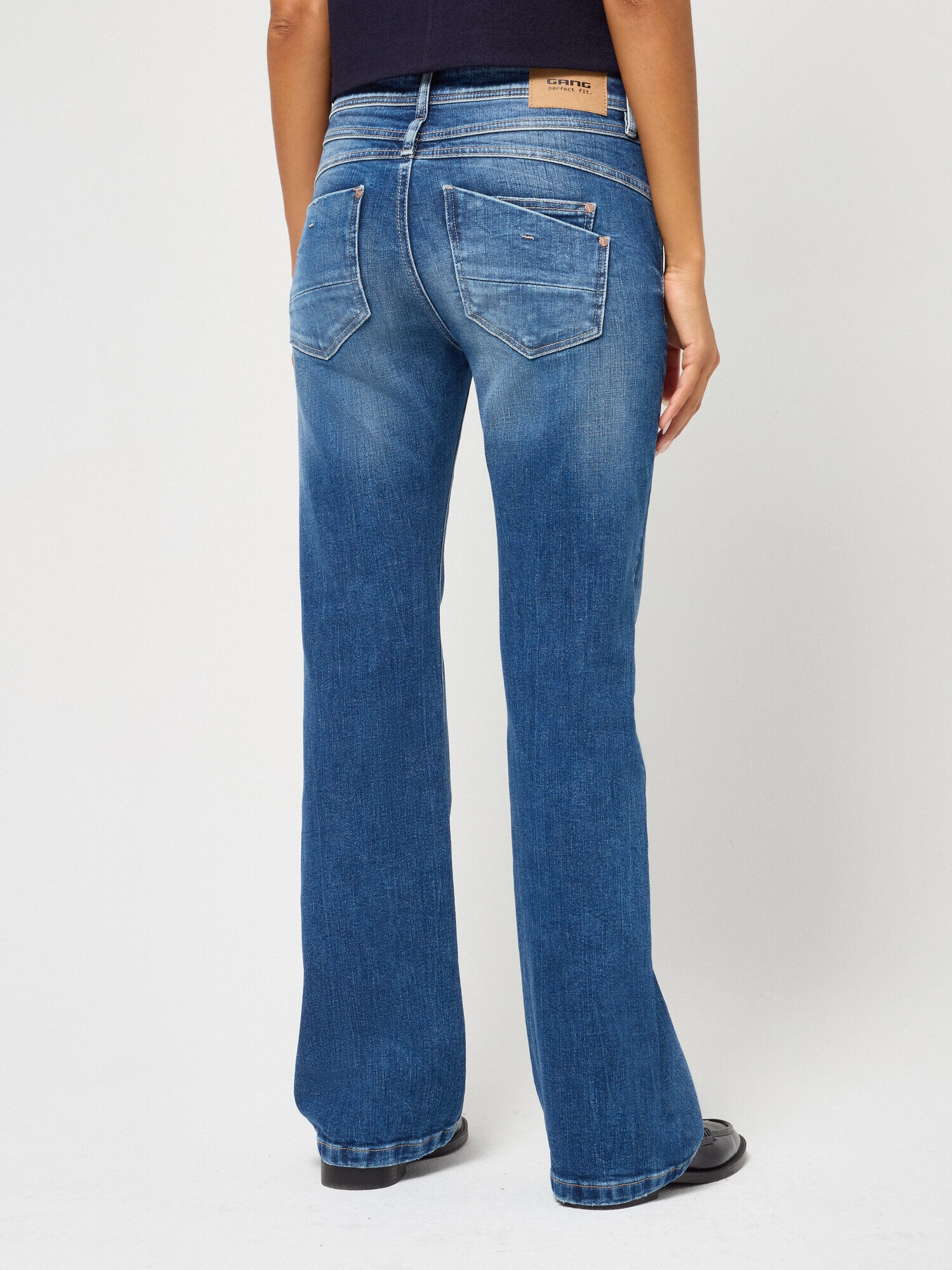 GANG 5-Pocket-Jeans »94AMELIE FLARED« im 5-Pocket-Style