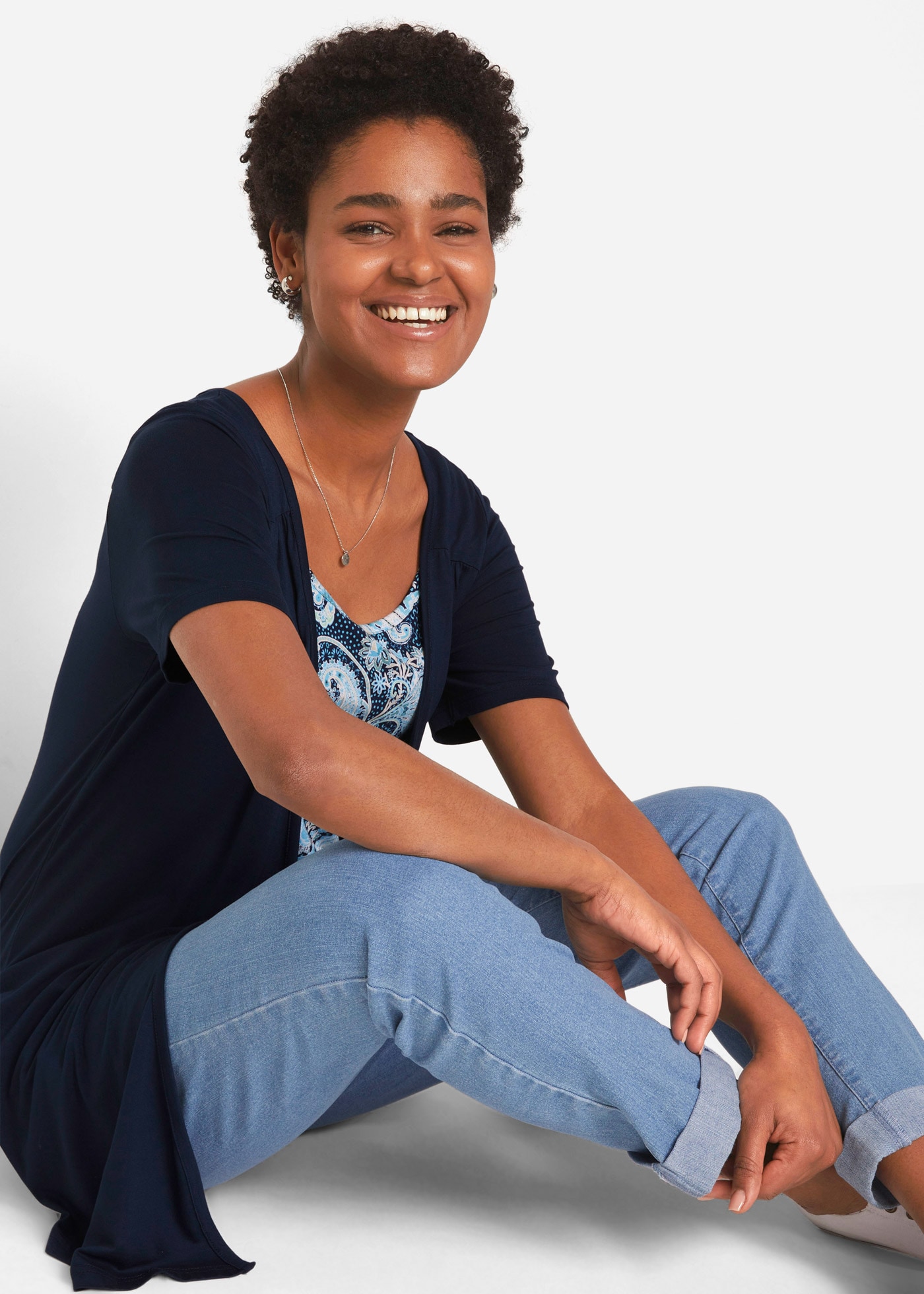 bonprix T-Shirt A-Linie Passform, Halbarm-Design, mit Print, Rundhalsausschnitt