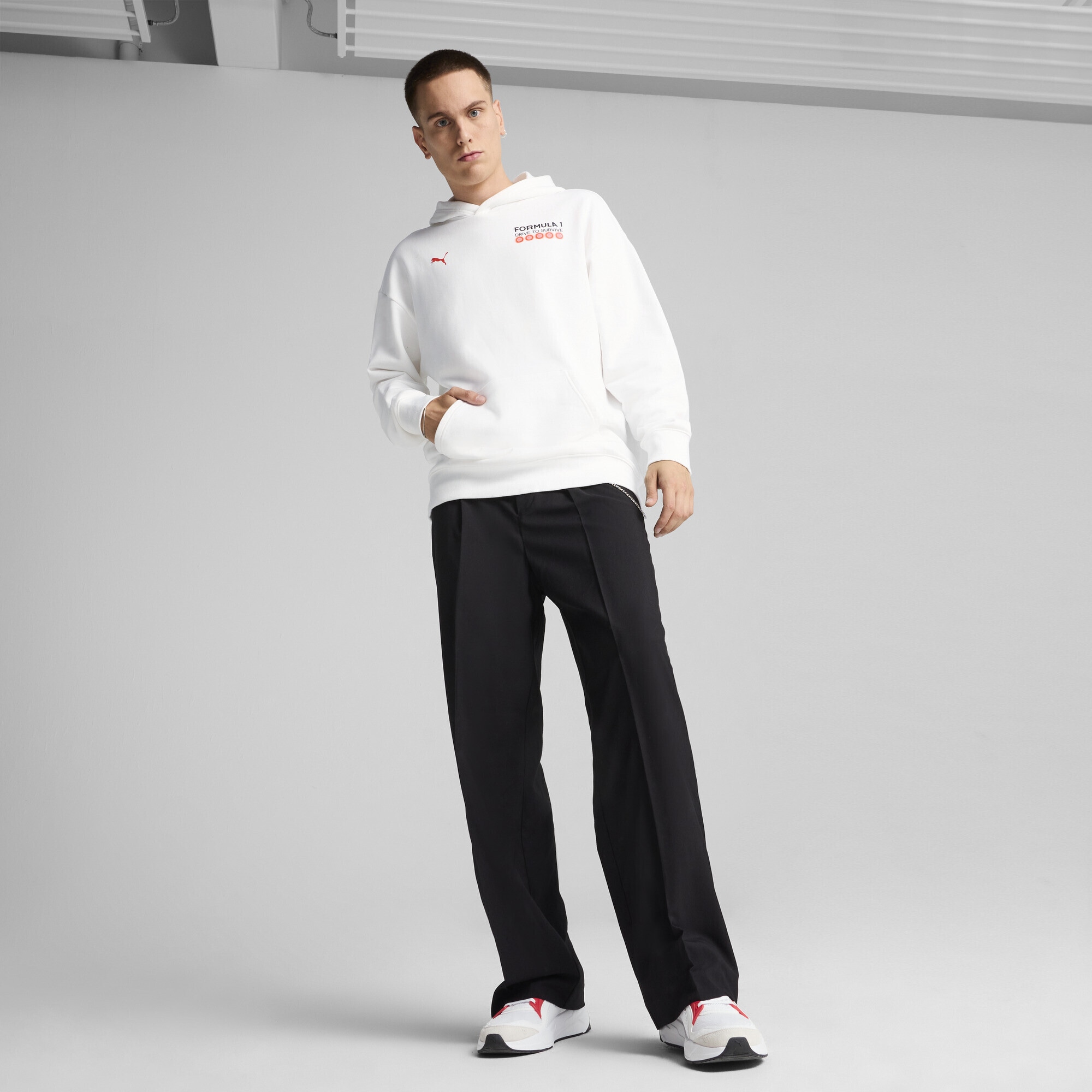 PUMA Hoodie »F1® Drive to Survive Graphic Hoodie Herren«