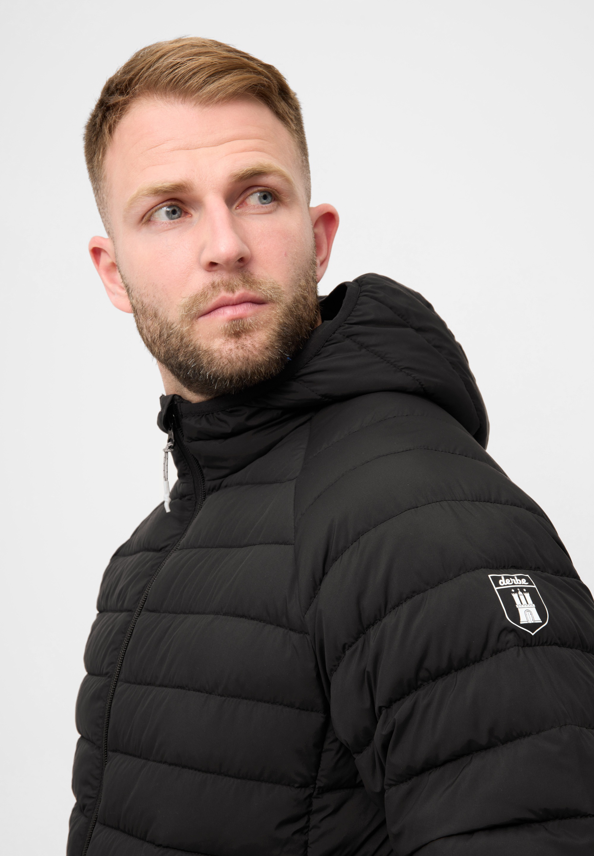 Derbe Anorak »Lightby« ohne Kapuze Steppjacke, leicht, sportlich, mit Kapuze