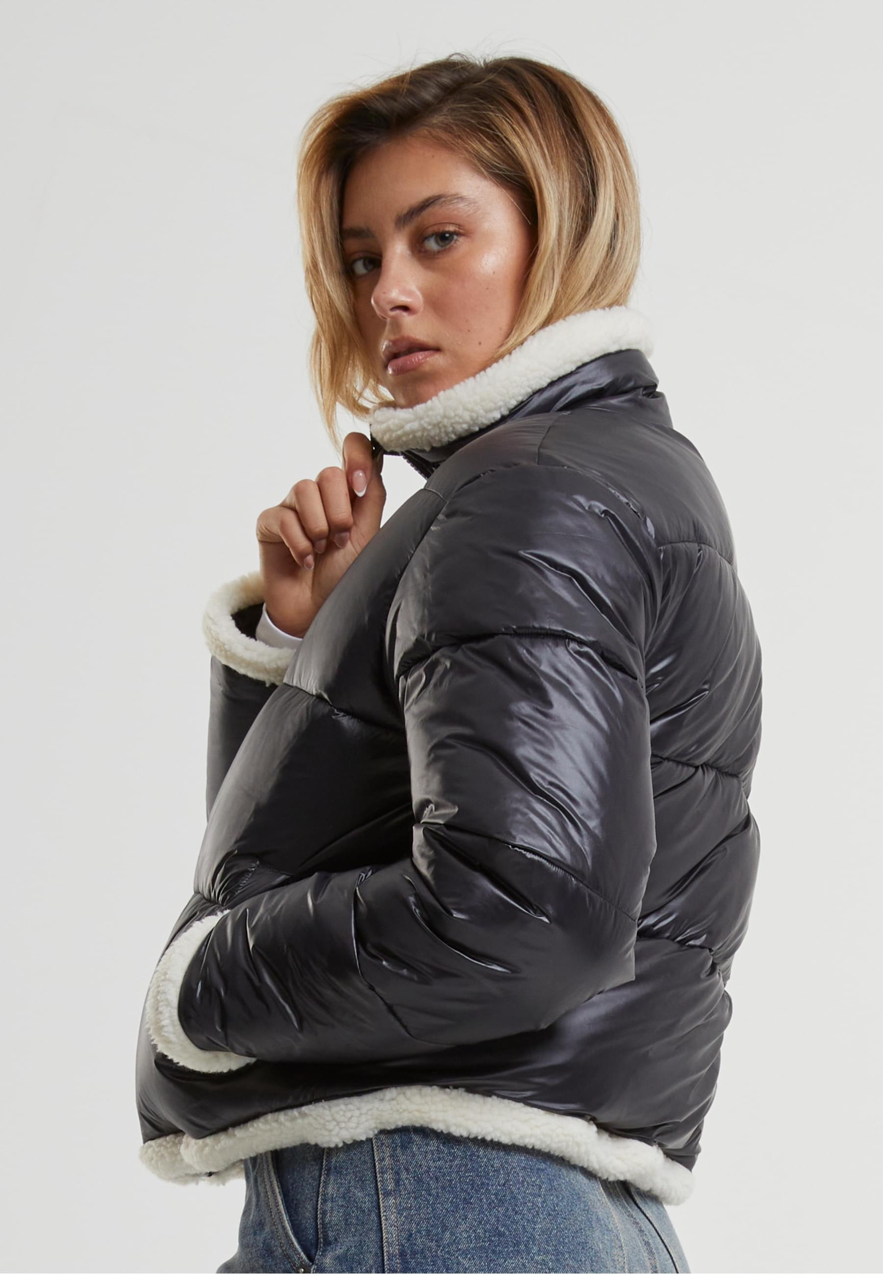 URBAN CLASSICS Allwetterjacke »Urban Classics Ladies Recycled Shiny Puffer Sherpa Jacket«, (1 St.), ohne Kapuze