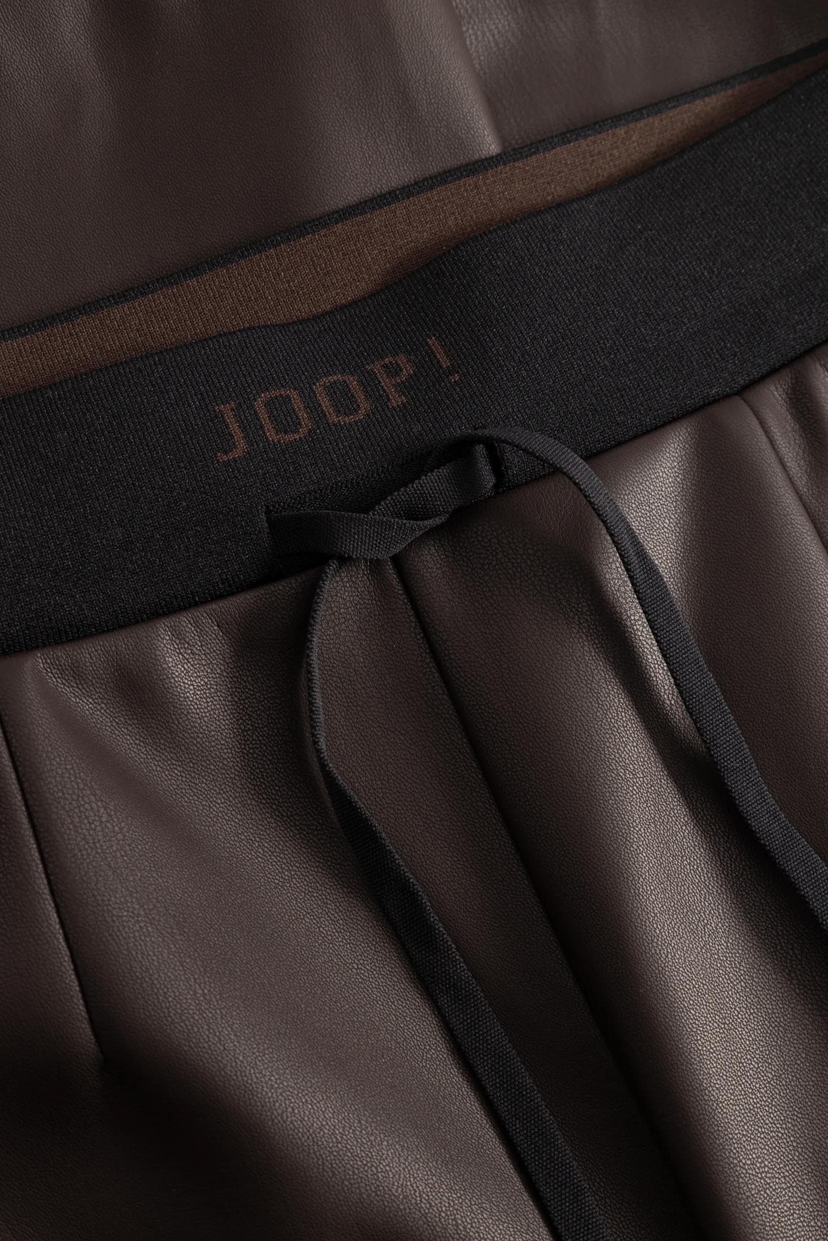 JOOP! Lederimitathose »Patricia«  aus Kunstleder, Joggpant-Design