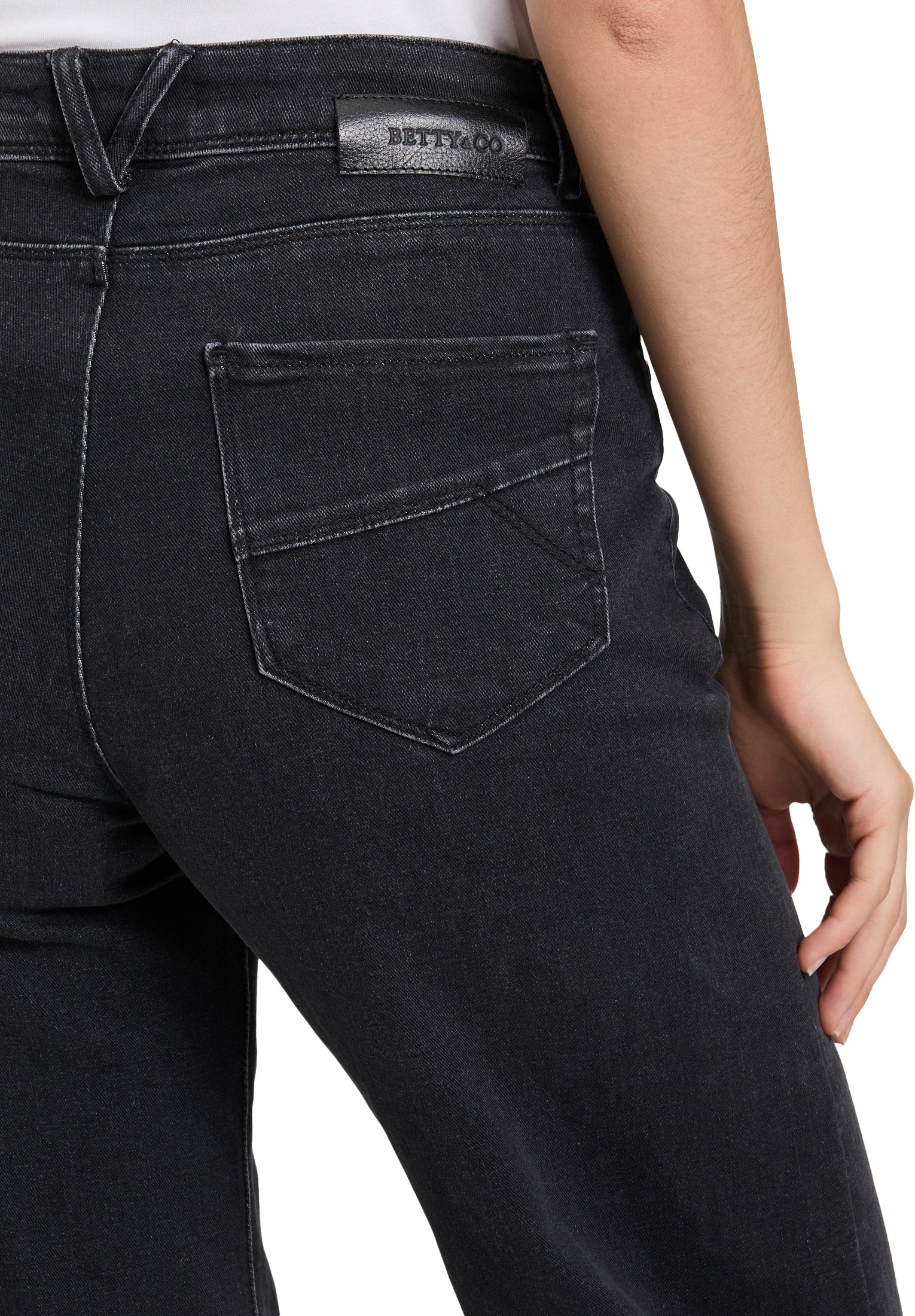 Betty&Co High-waist-Jeans »Betty & Co Damen High Waisted-Jeans mit weitem Bein«