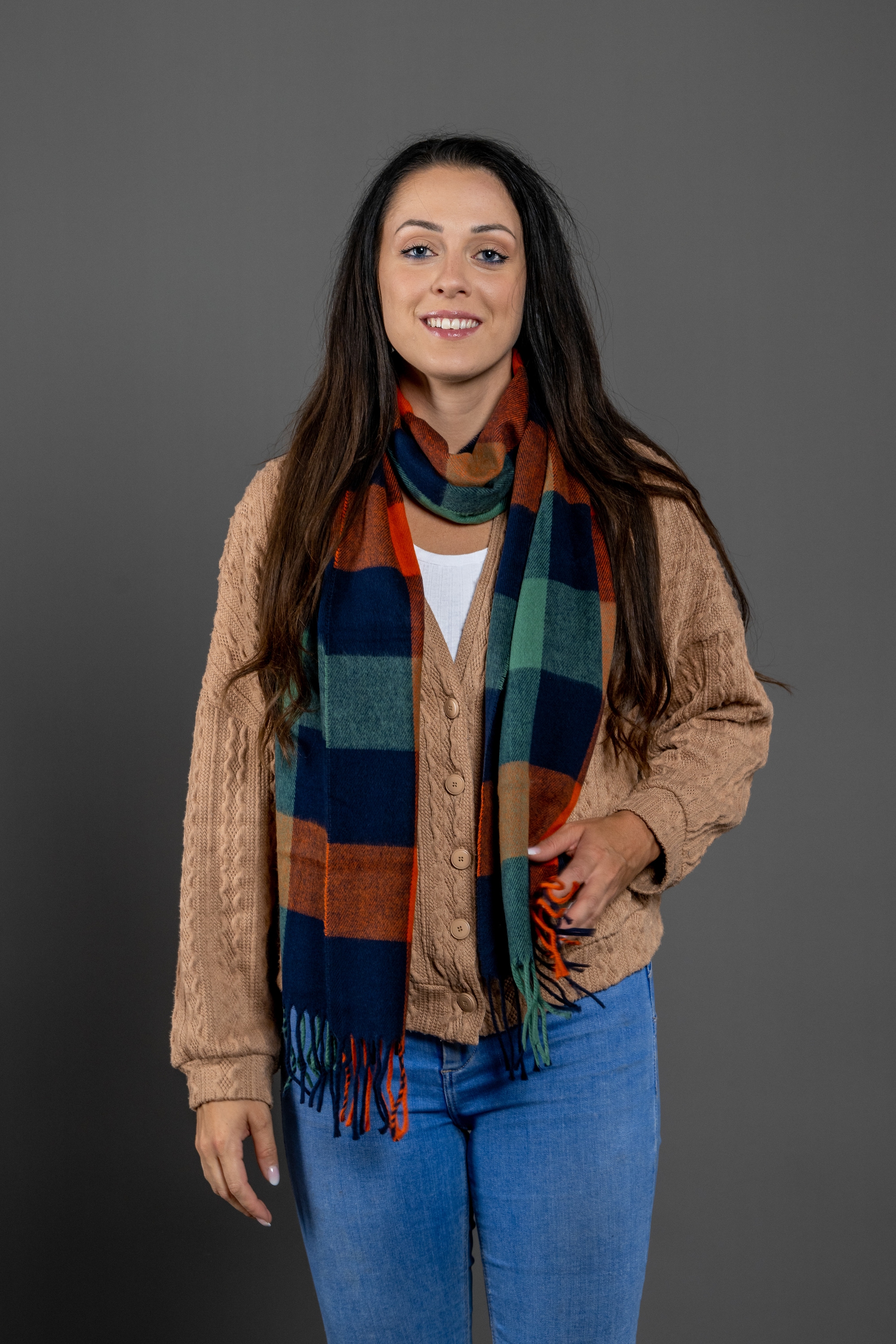 COLLEZIONE ALESSANDRO Modeschal »Chadia«, in leuchtenden Winterfarben