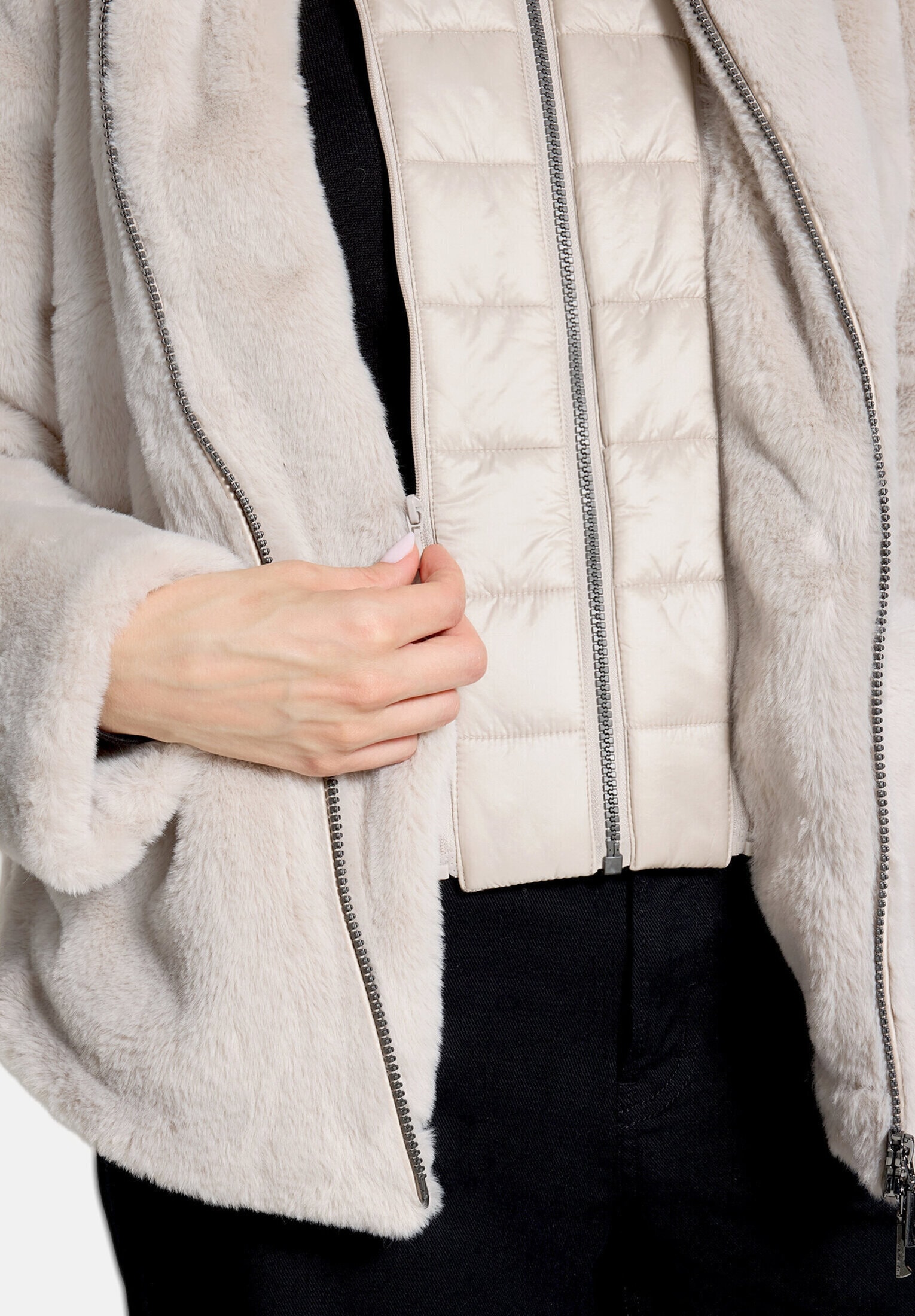 Amber & June Plüschjacke »Damen mit abnehmbarem Westenteil« mit Kapuze