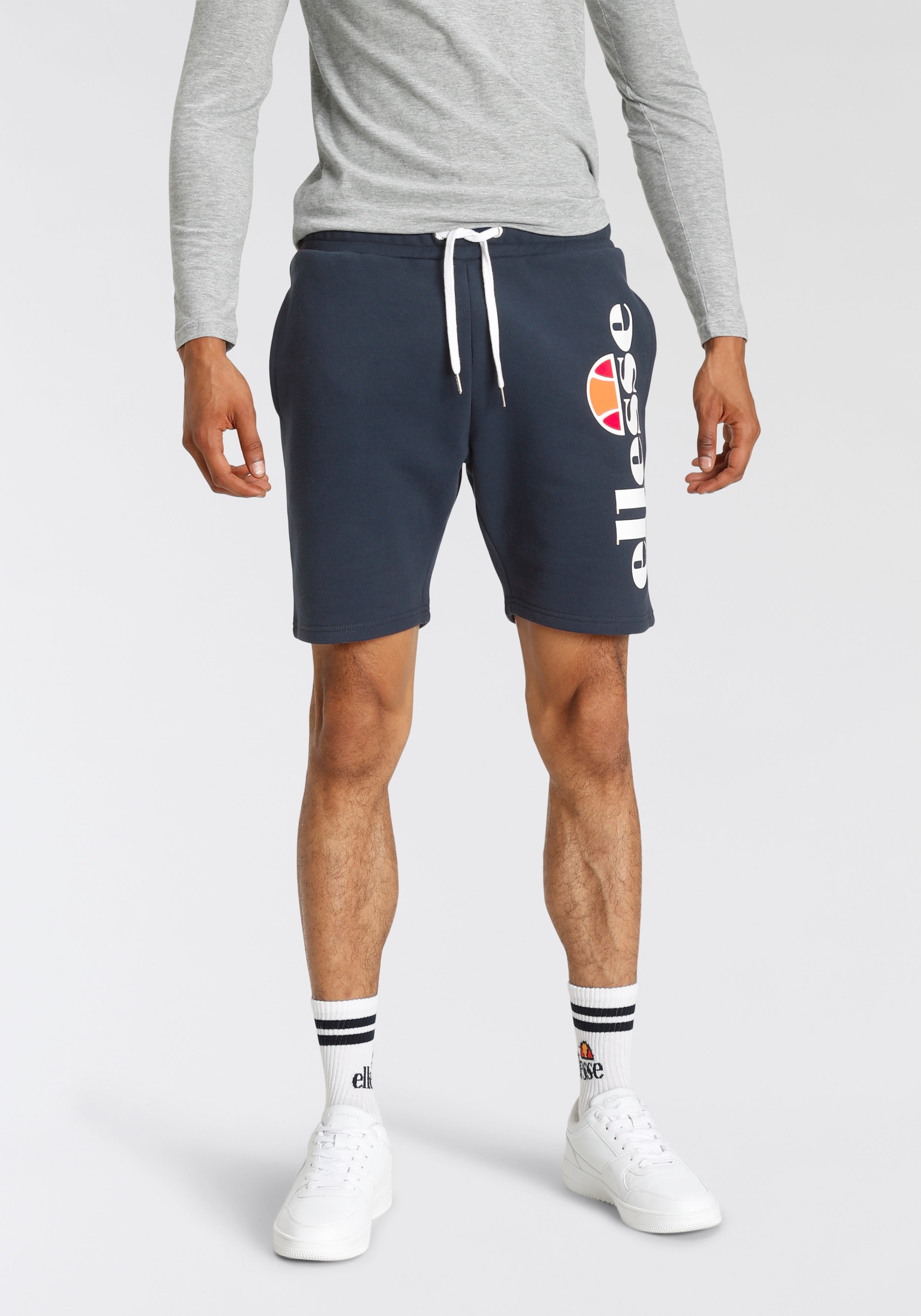 Ellesse "BOSSINI FLEECE SHORT" mit Eingrifftaschen, aus Baumwolle und Polyester