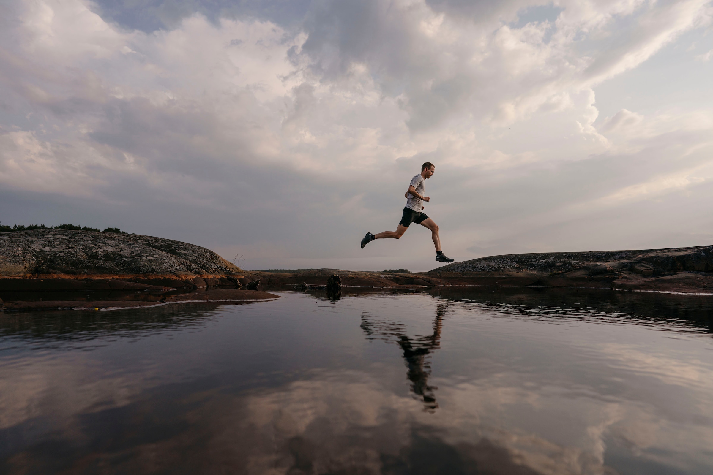 Suunto Smartwatch »9 Peak Pro«, (3,04 cm / 1,2 Zoll)