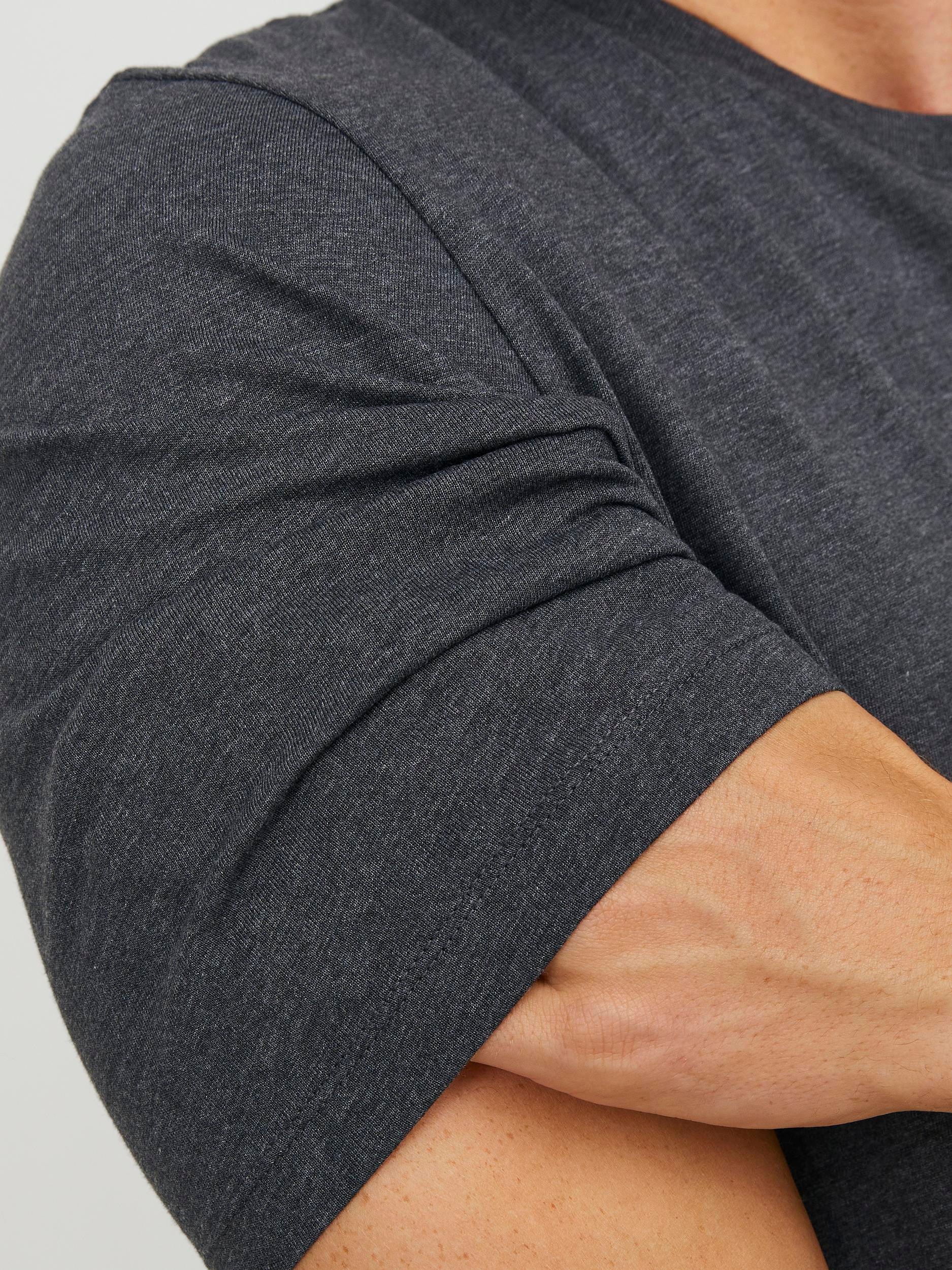 Rundhalsshirt JACK & JONES "JJEPAULOS TEE SS CREW NECK NOOS", Herren, Gr. XL, grau (dunkelgrau melange), Single Jersey, Obermaterial: 100% Baumwolle, meliert, regular fit normal, Rundhals, gerader Abschluss, Shirts Rundhalsshirt, Baumwollmischung, regular 2