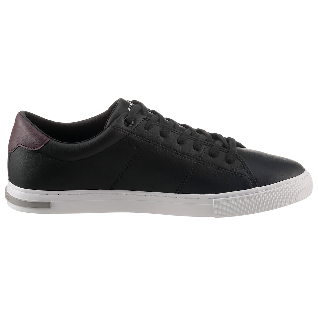 Tommy Hilfiger Sneaker »ESSENTIAL LEATHER DETAIL VUL«, mit Kontrastbesatz, Freizeitschuh, Halbschuh, Schnürschuh