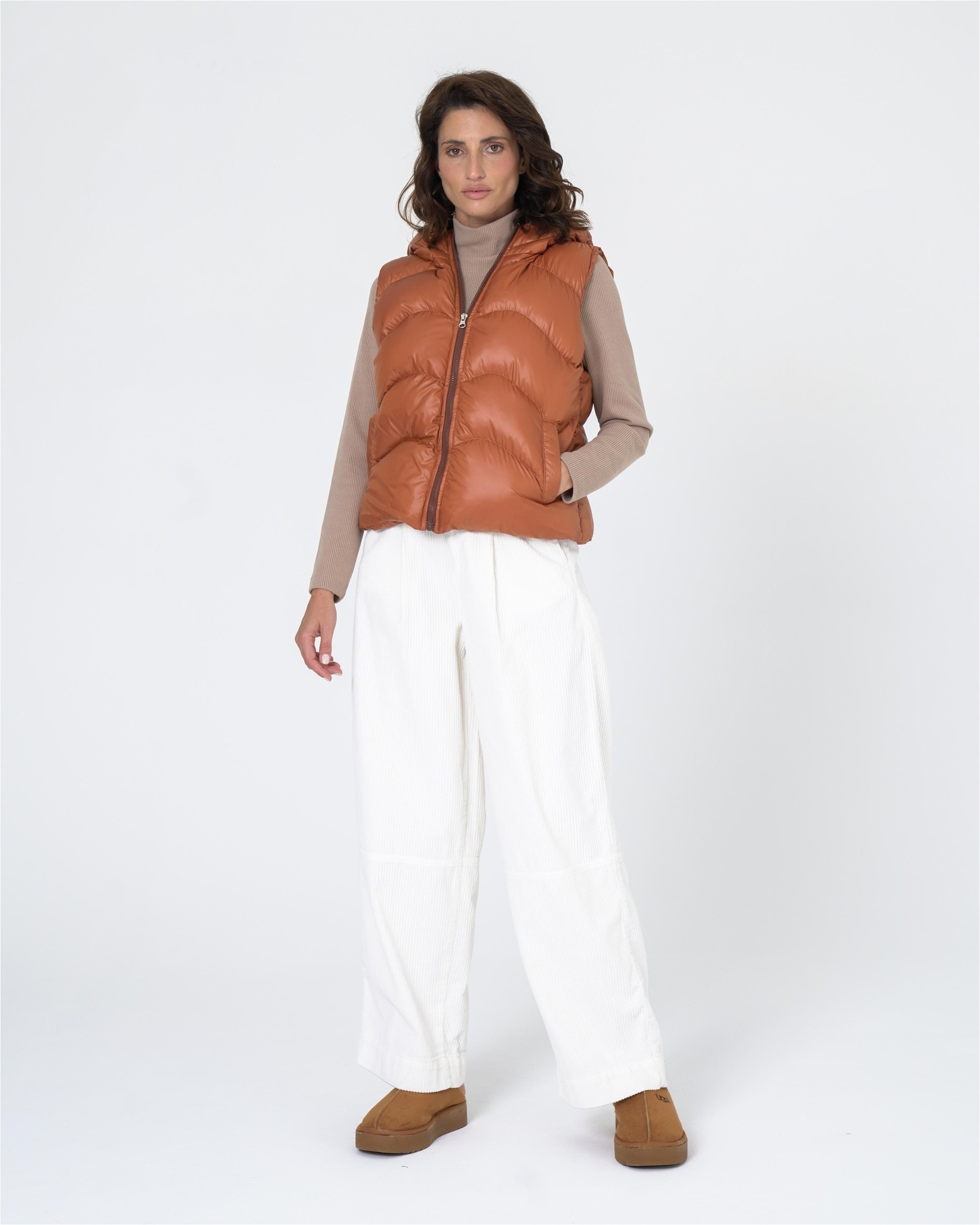 freshlions Steppweste "Laura", 1 Stk. mit großer, gemütlicher Kapuze günstig online kaufen