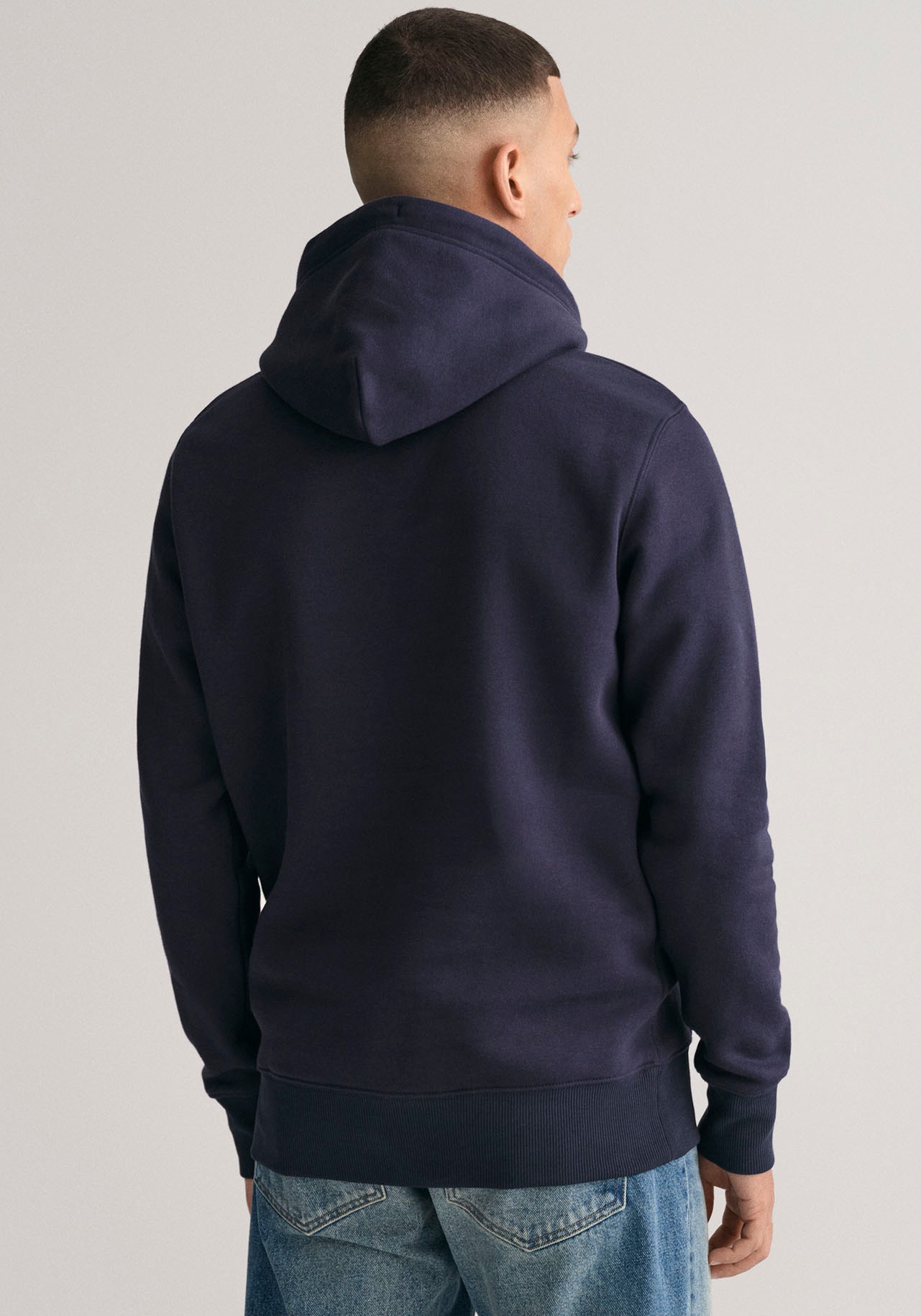 Gant Hoodie »REG SHIELD HOODIE«, mit Logostickerei auf der Brust