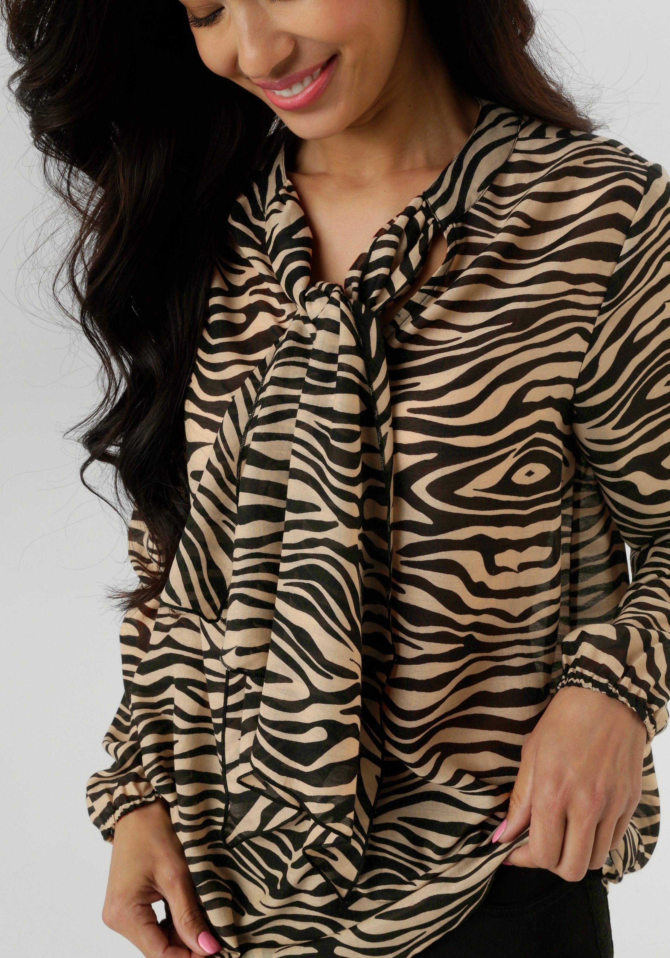 Thumbnail - Aniston SELECTED Schlupfbluse mit modischen Animal-Print