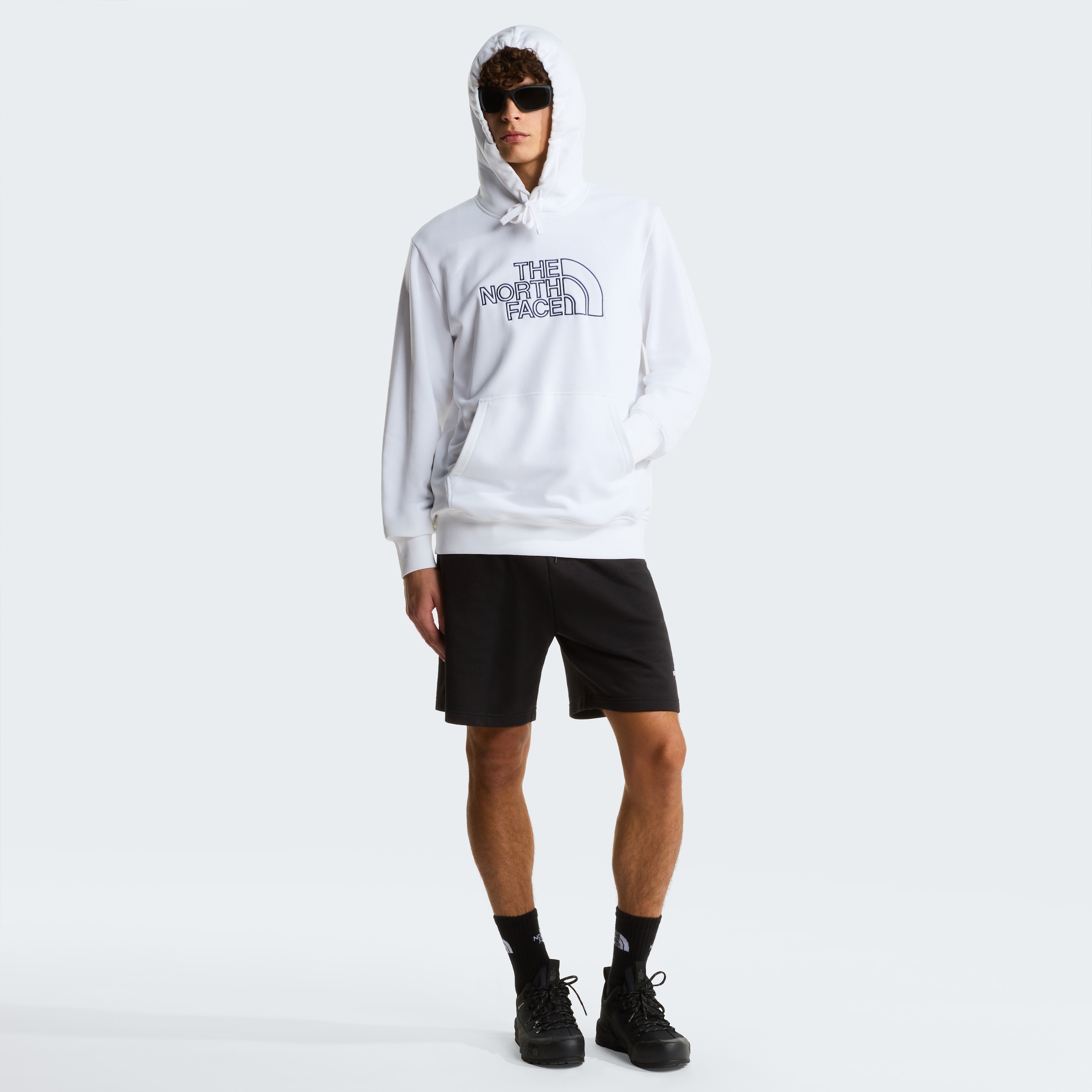 The North Face Sweatshorts »M SIMPLE DOME LIGHT REGULAR SHORTS«  aus Baumwolle, sportlicher Stil, lockere Passform