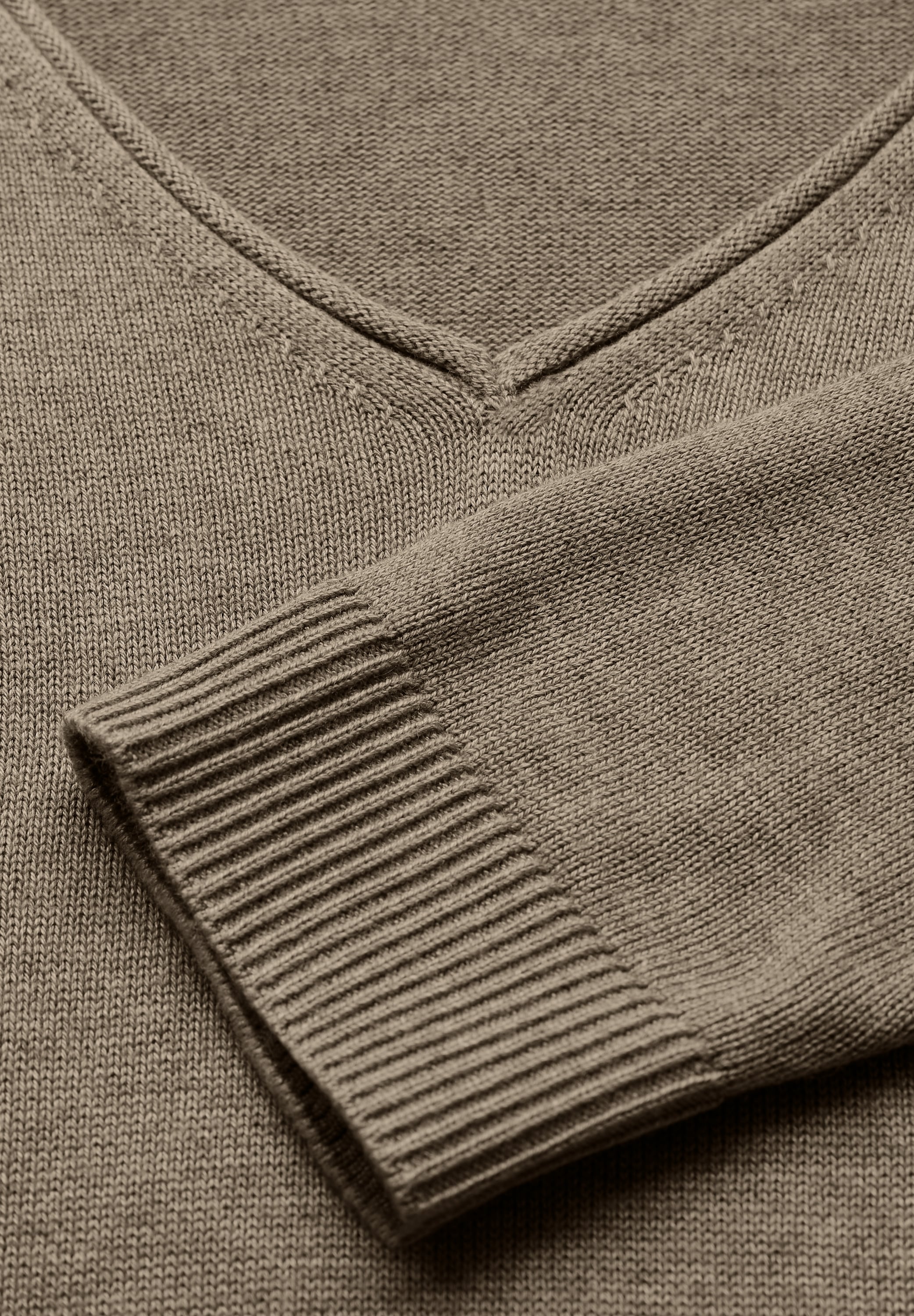 STREET ONE Strickpullover, mit V-Ausschnitt