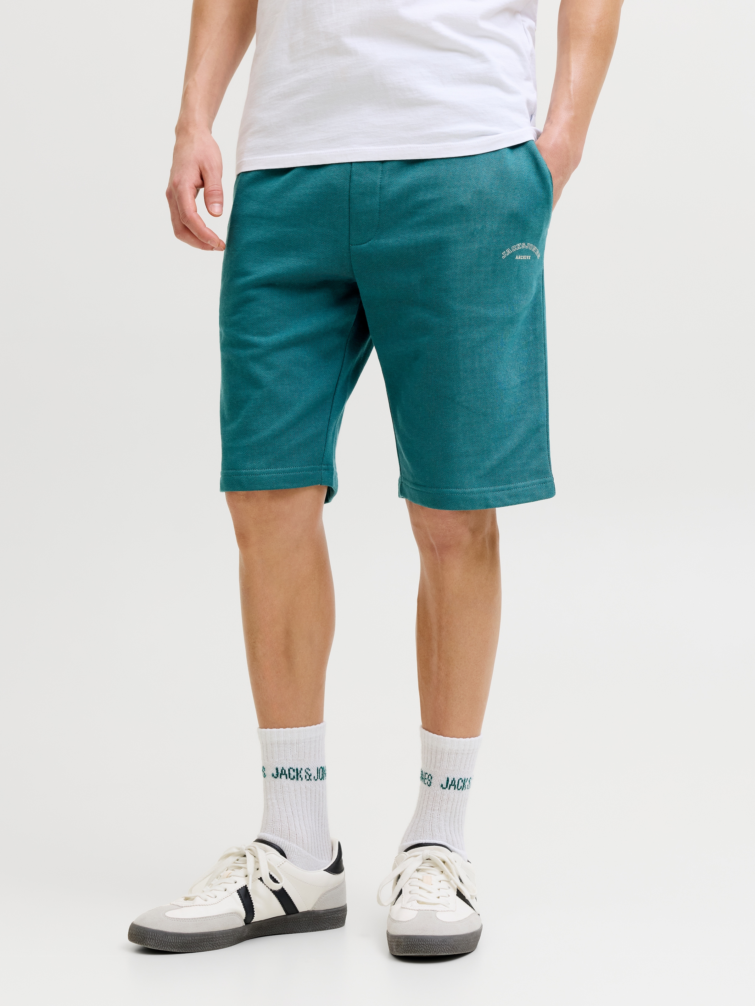 Jack & Jones Sweatshorts "JPSTGORDON COLLEGE SWEAT SHORTS MID" günstig online kaufen