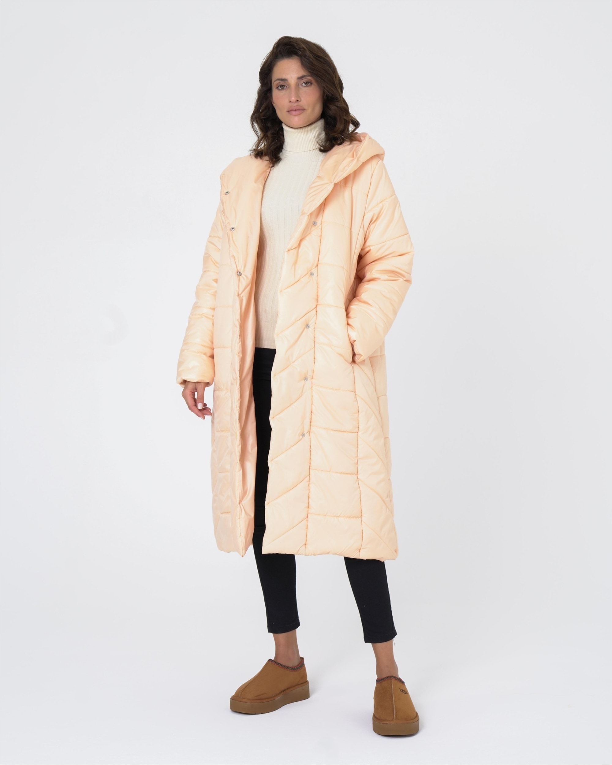 freshlions Steppmantel »Eva«, im schimmernden Design