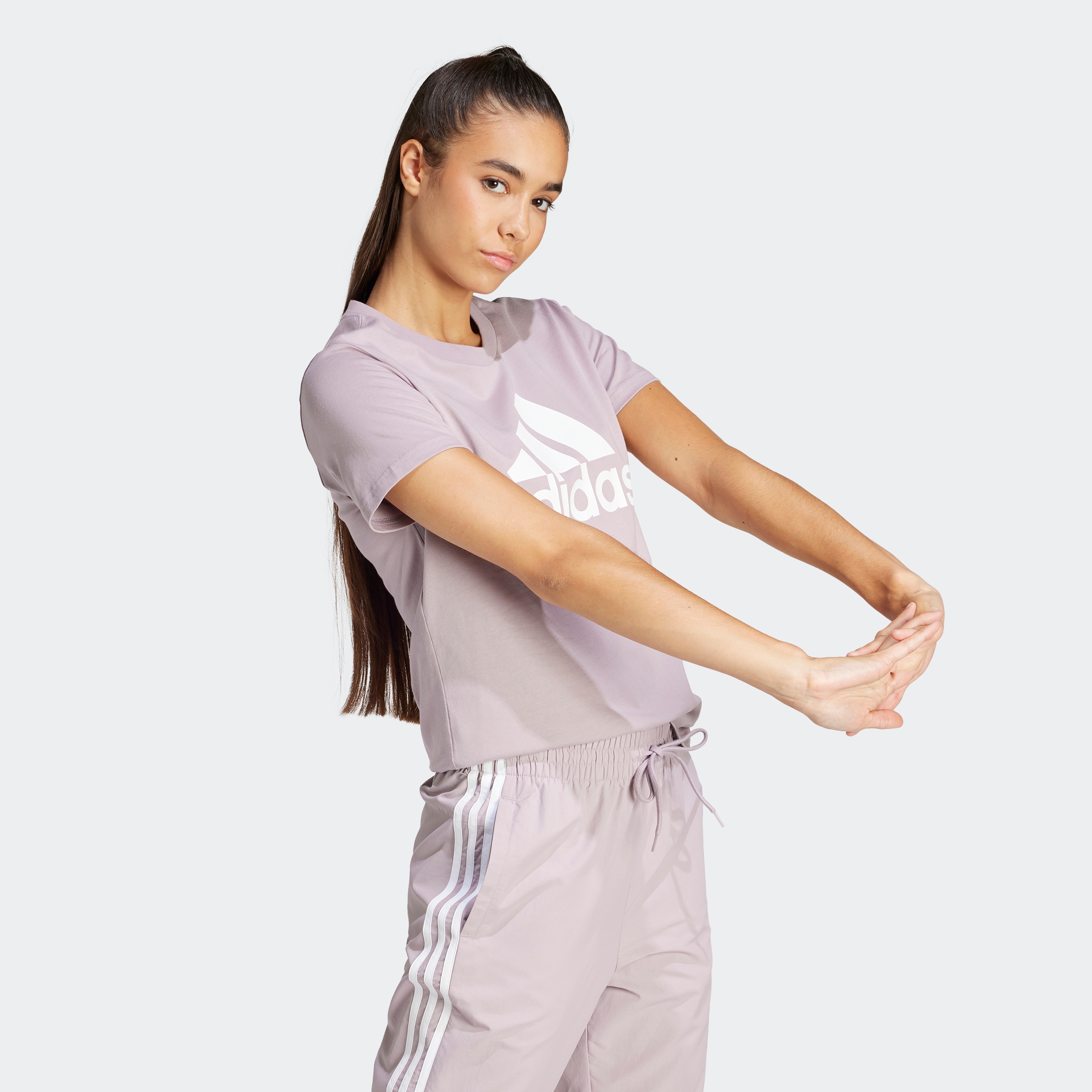 adidas Sportswear T-Shirt »LOUNGEWEAR ESSENTIALS LOGO«