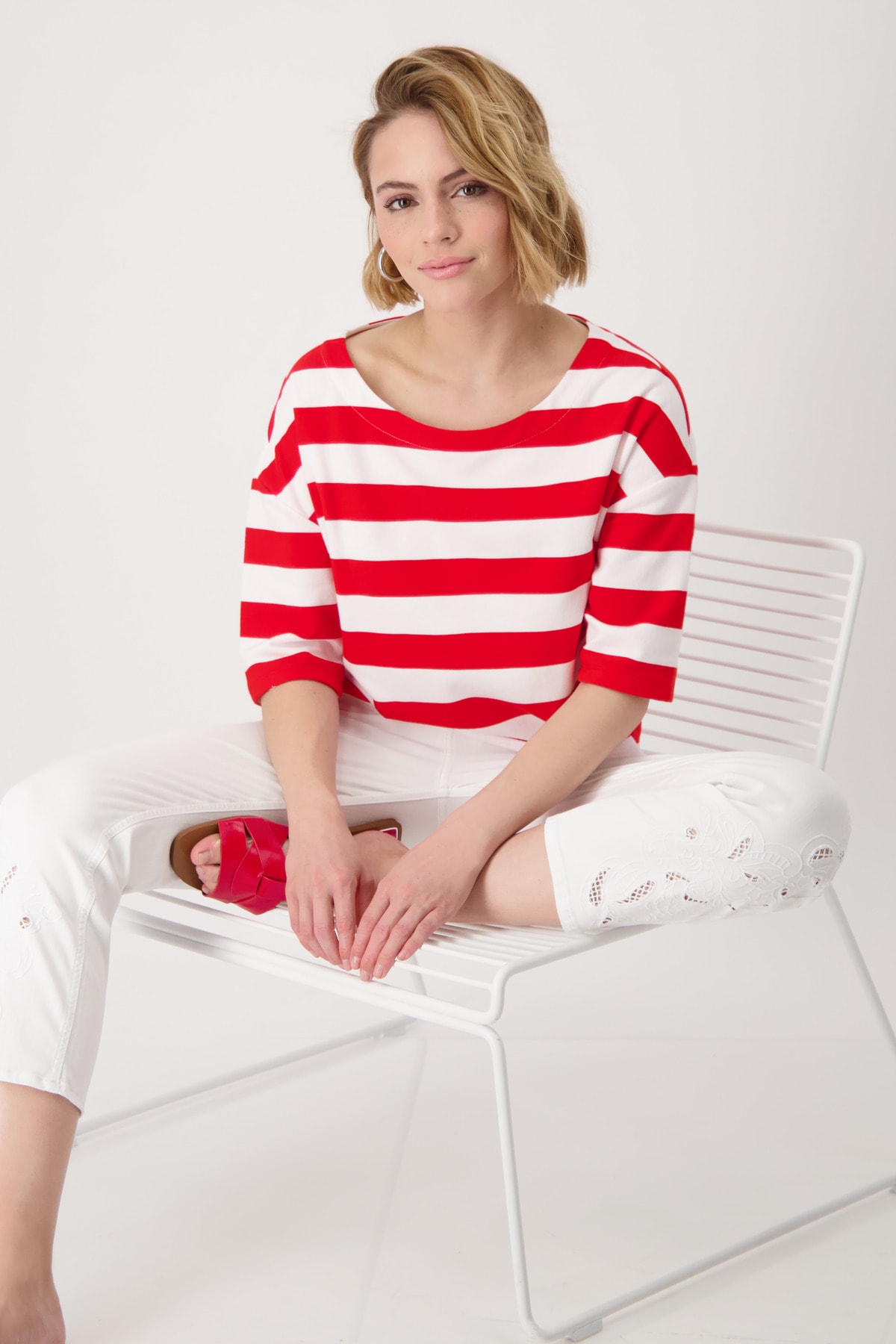 Monari Sweatshirt »Sweatshirt Ringel«, Mit tiefem Rundhalsausschnitt