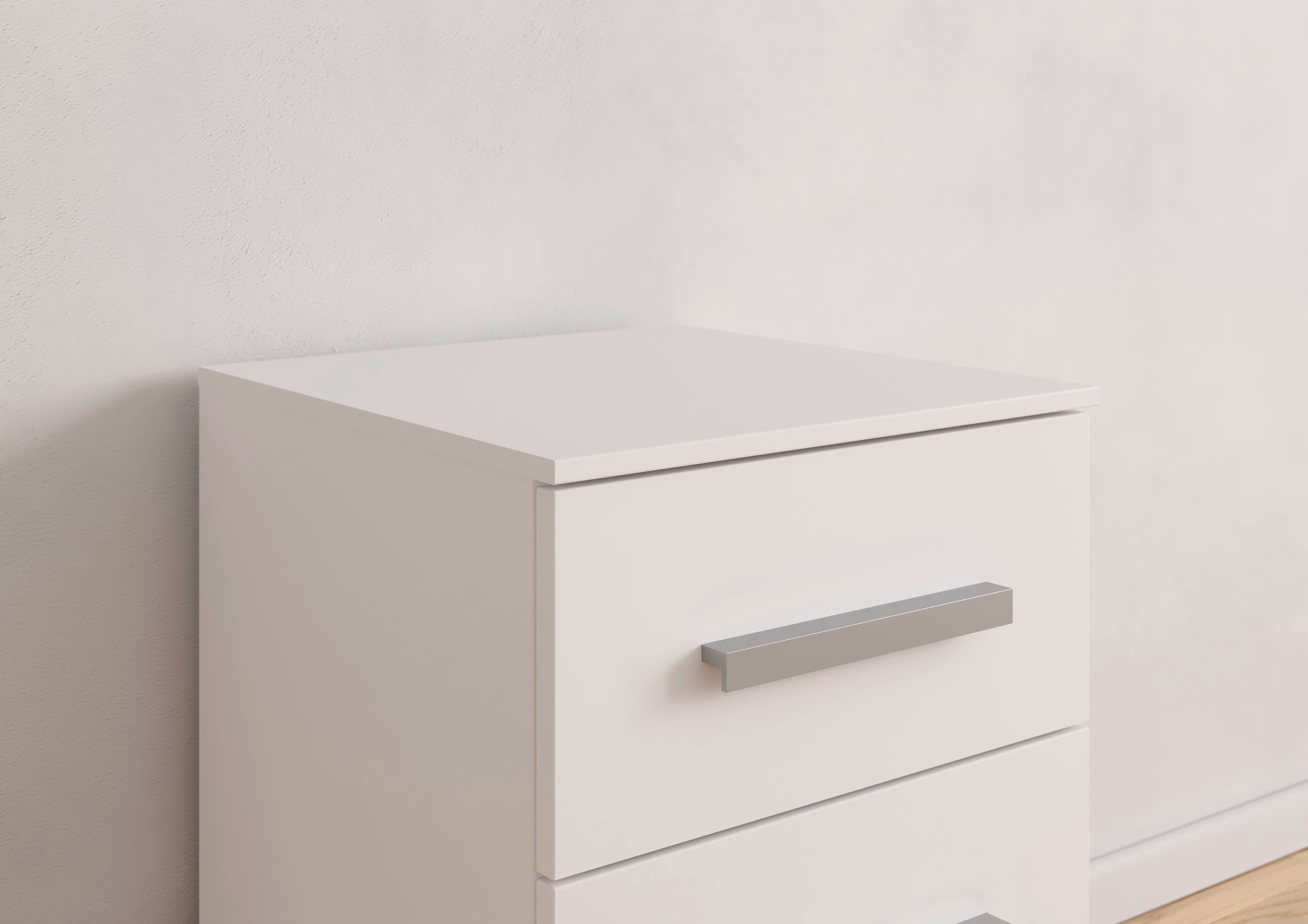 rauch Nachtkommode »Nachttisch Nachtkonsole Nachtschrank KOLUNA mit Dekorfront« Breite 40 cm,  mit 3 geräumigen Schubladen für viel Stauraum MADE IN GERMANY