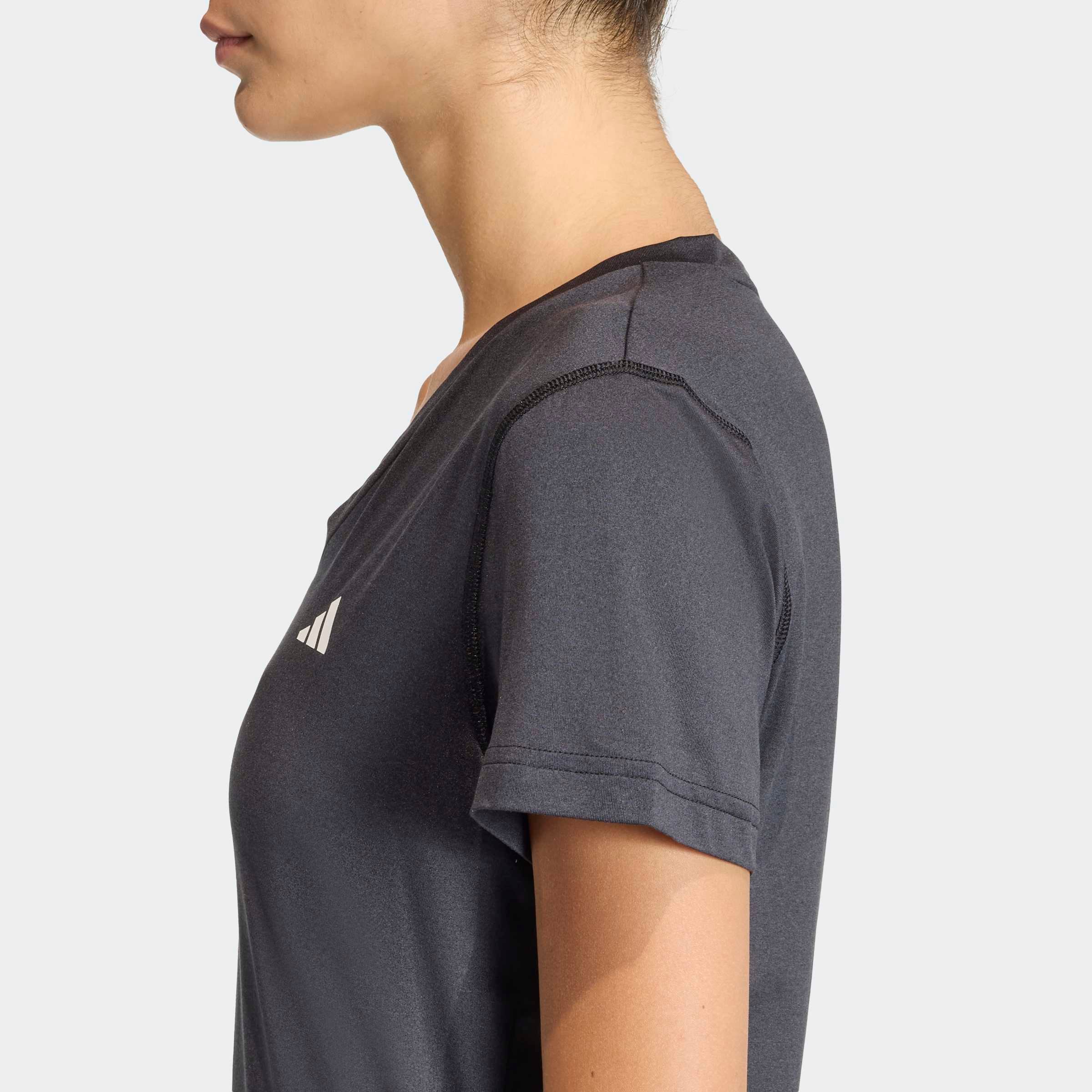 adidas Performance T-Shirt »ADIDAS WORKOUT ESSENTIALS MIT V-AUSSCHNITT« mit V-Ausschnitt, ohne Verschluss