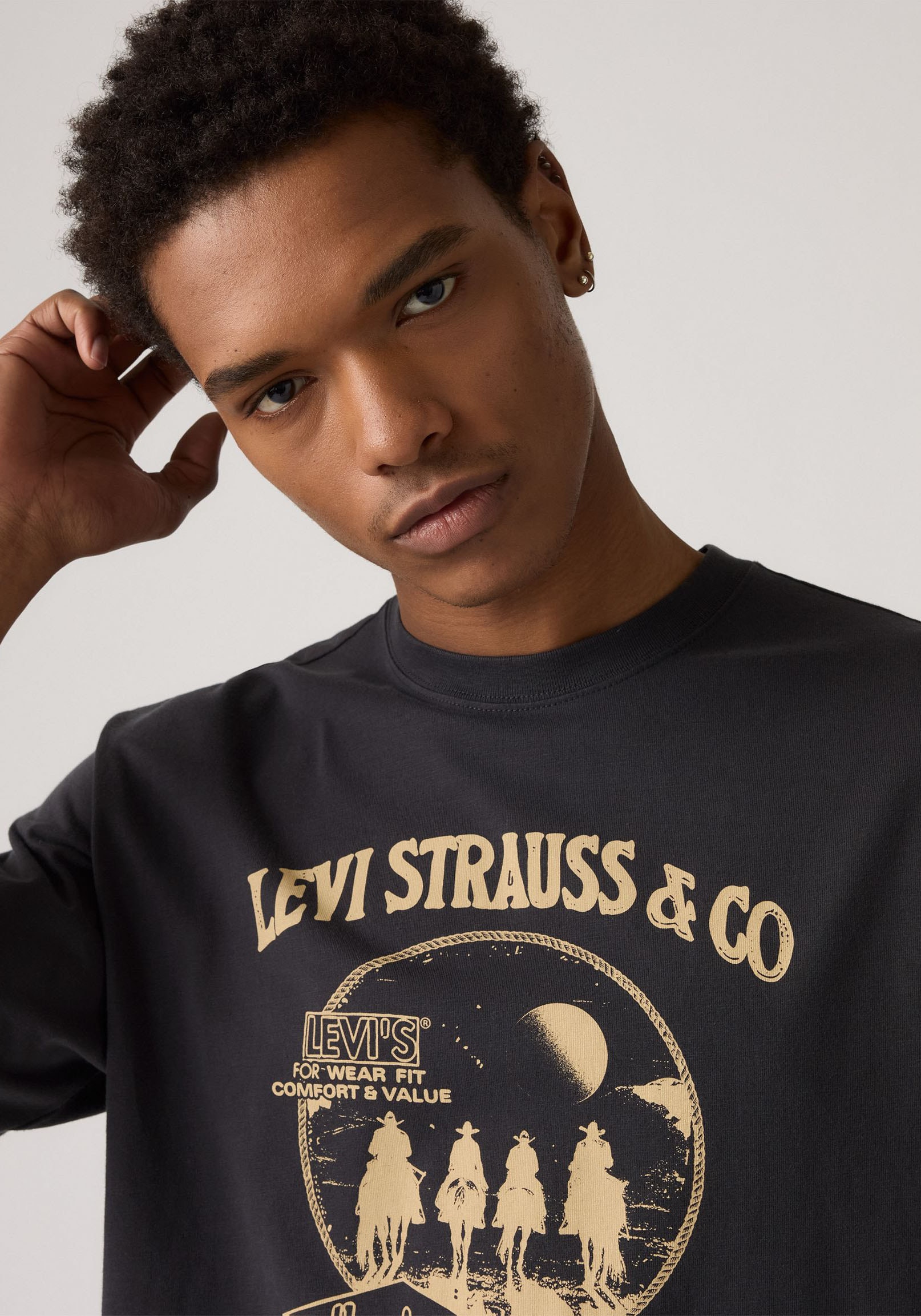 Levi's® T-Shirt »VINTAGE FIT GRAPHIC TEE«, mit Logo Print