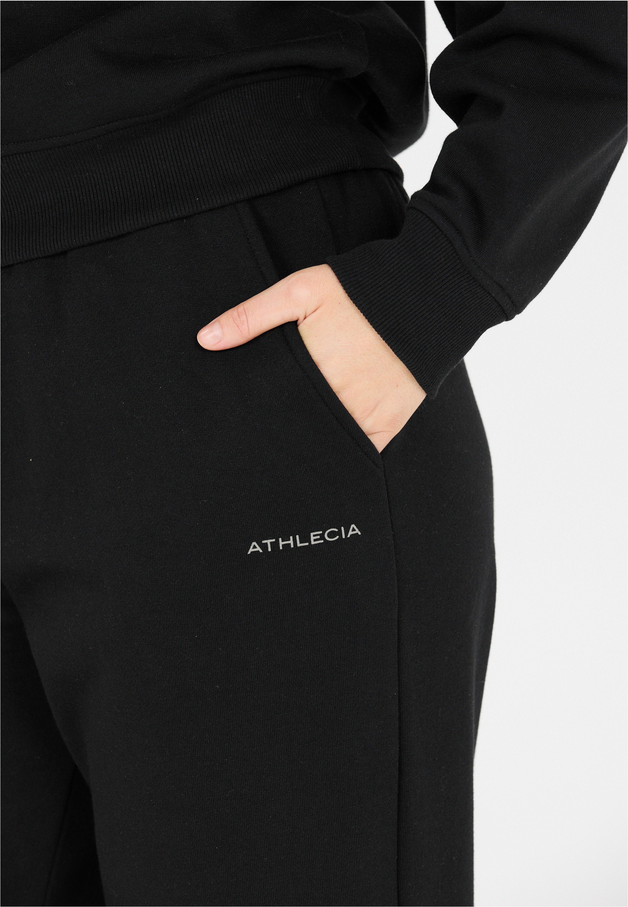 ATHLECIA Sweathose »Atkins«, aus angenehm weichem Material