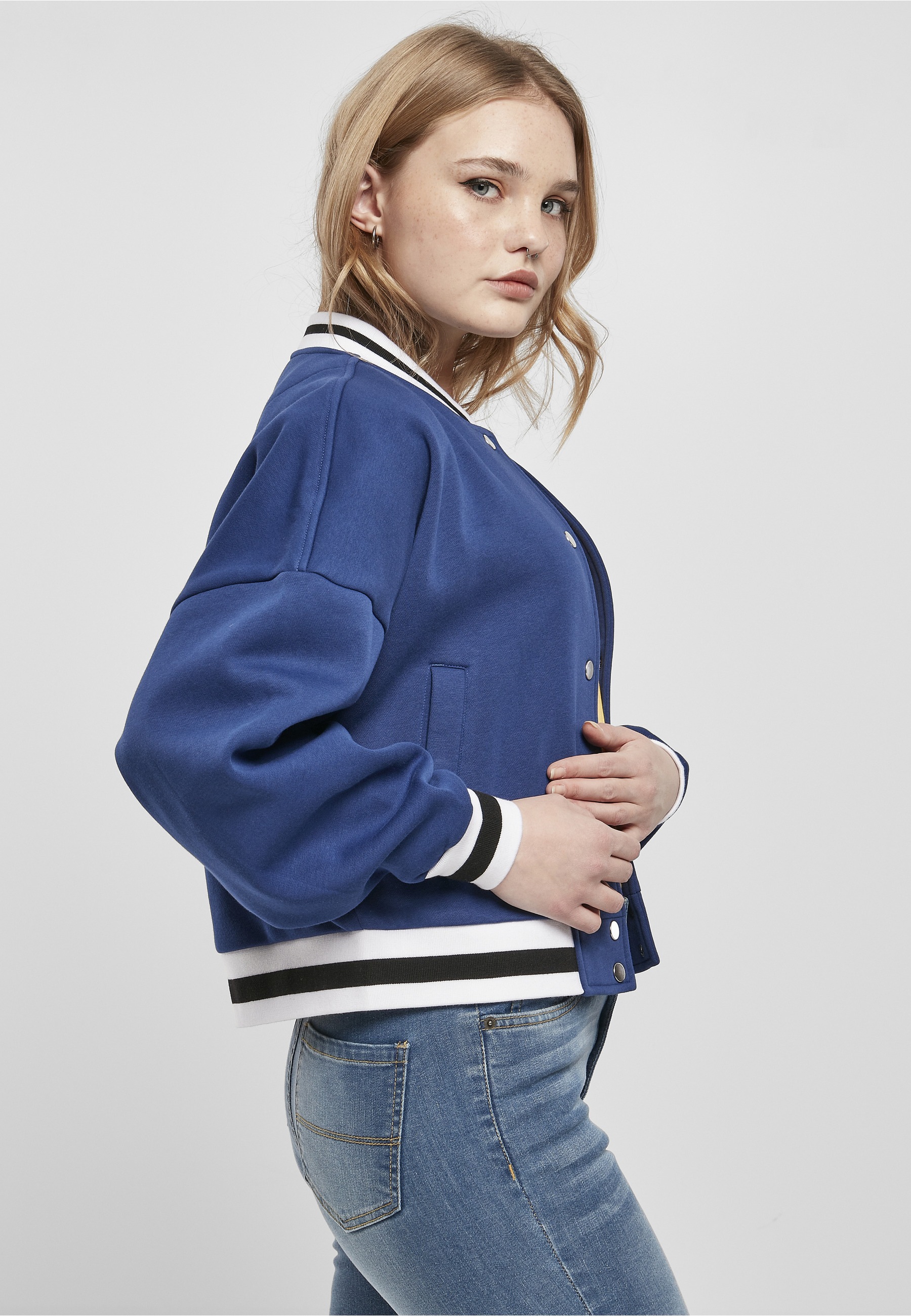 URBAN CLASSICS Collegejacke »Urban Classics Damen Ladies Oversized College Sweat Jacket« 1 Stk. tlg. ohne Kapuze