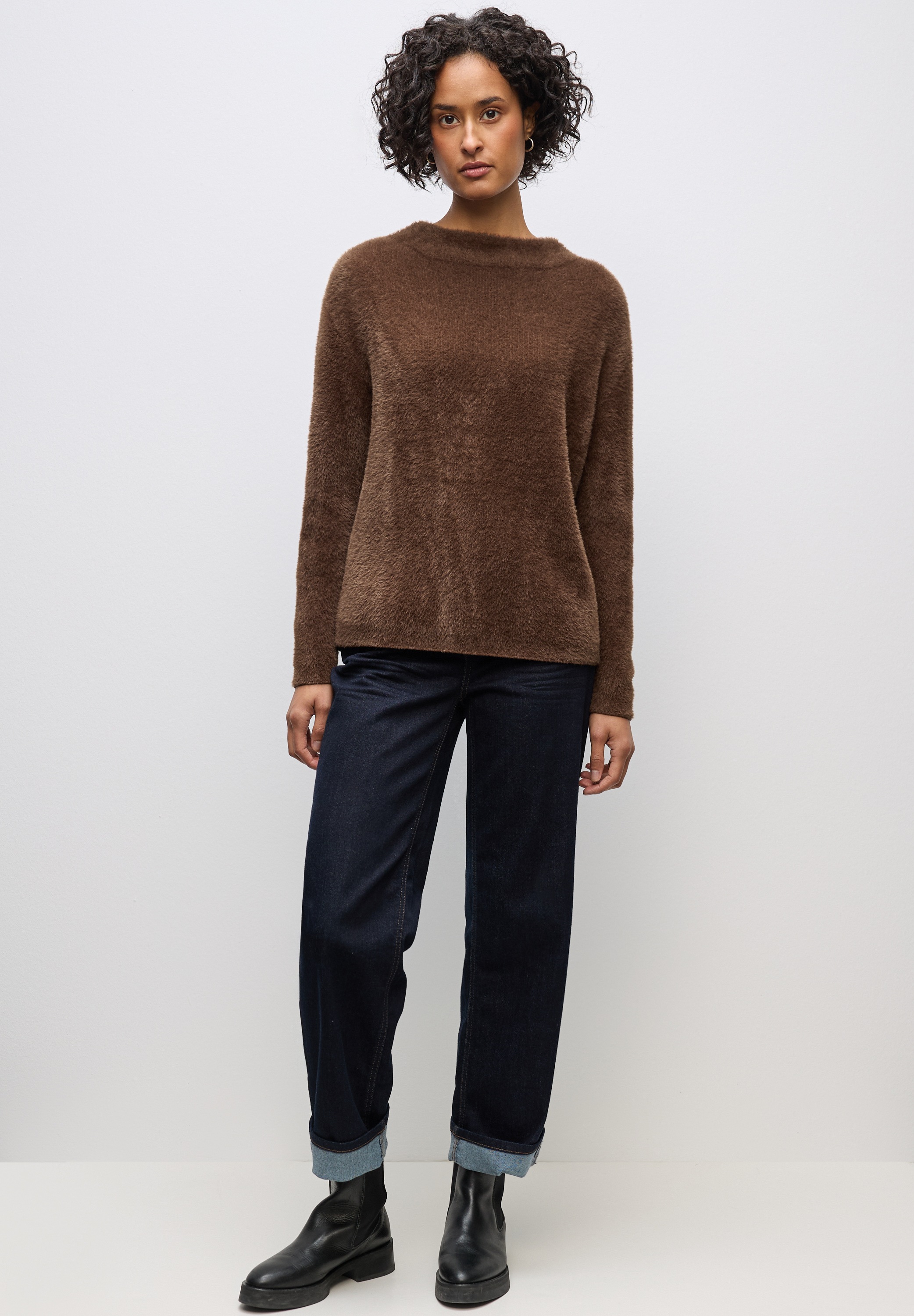 STREET ONE Stehkragenpullover, aus softem Materialmix