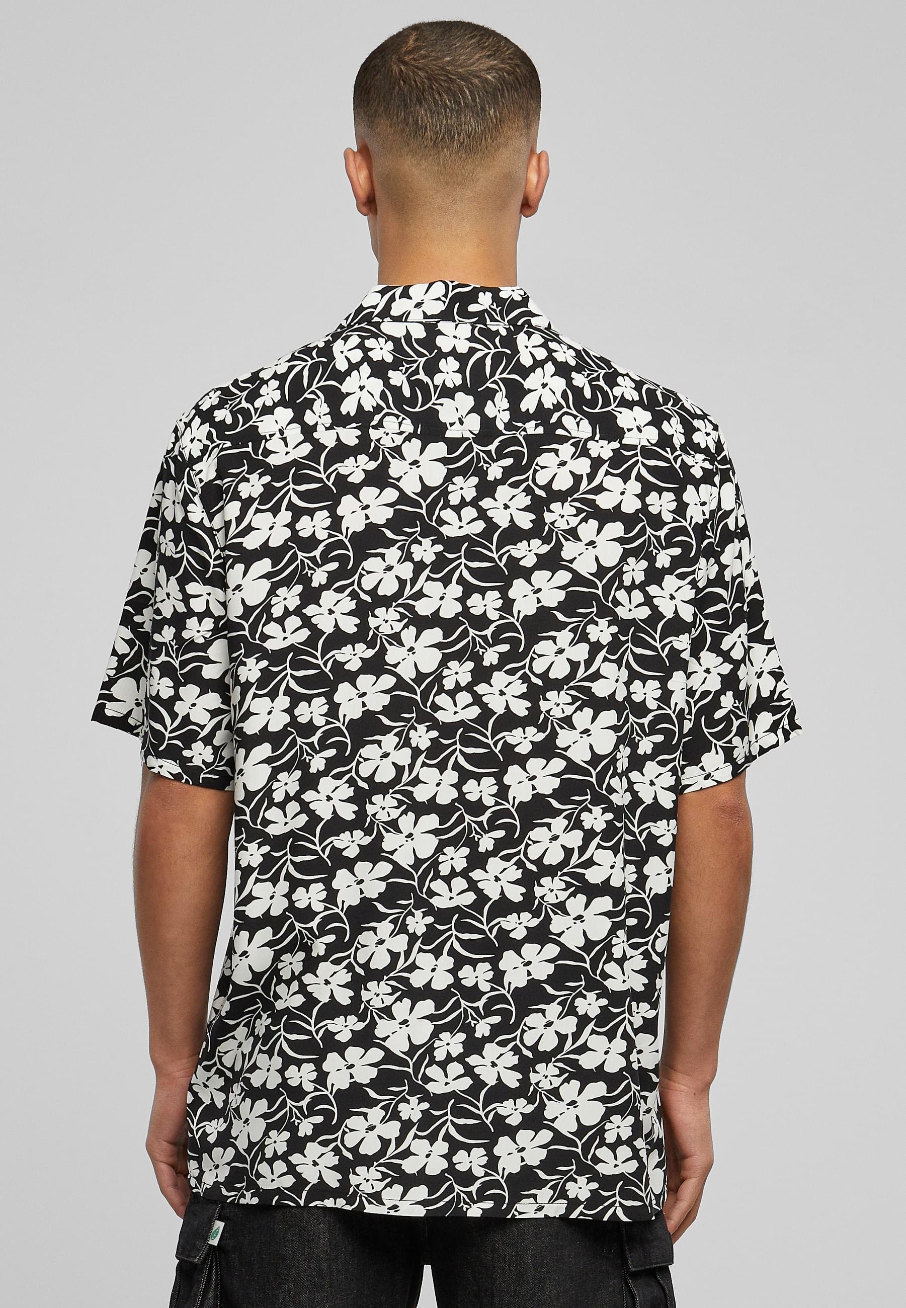 URBAN CLASSICS Kurzarmhemd »Urban Classics Herren Viscose AOP Resort Shirt«, (1 tlg.)