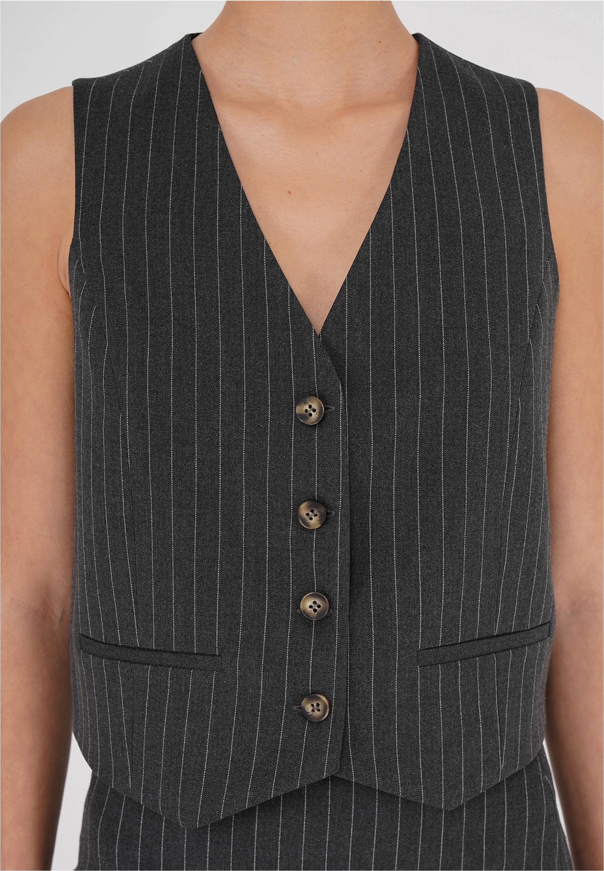 freshlions Softshellweste »Velvet«, im eleganten Design