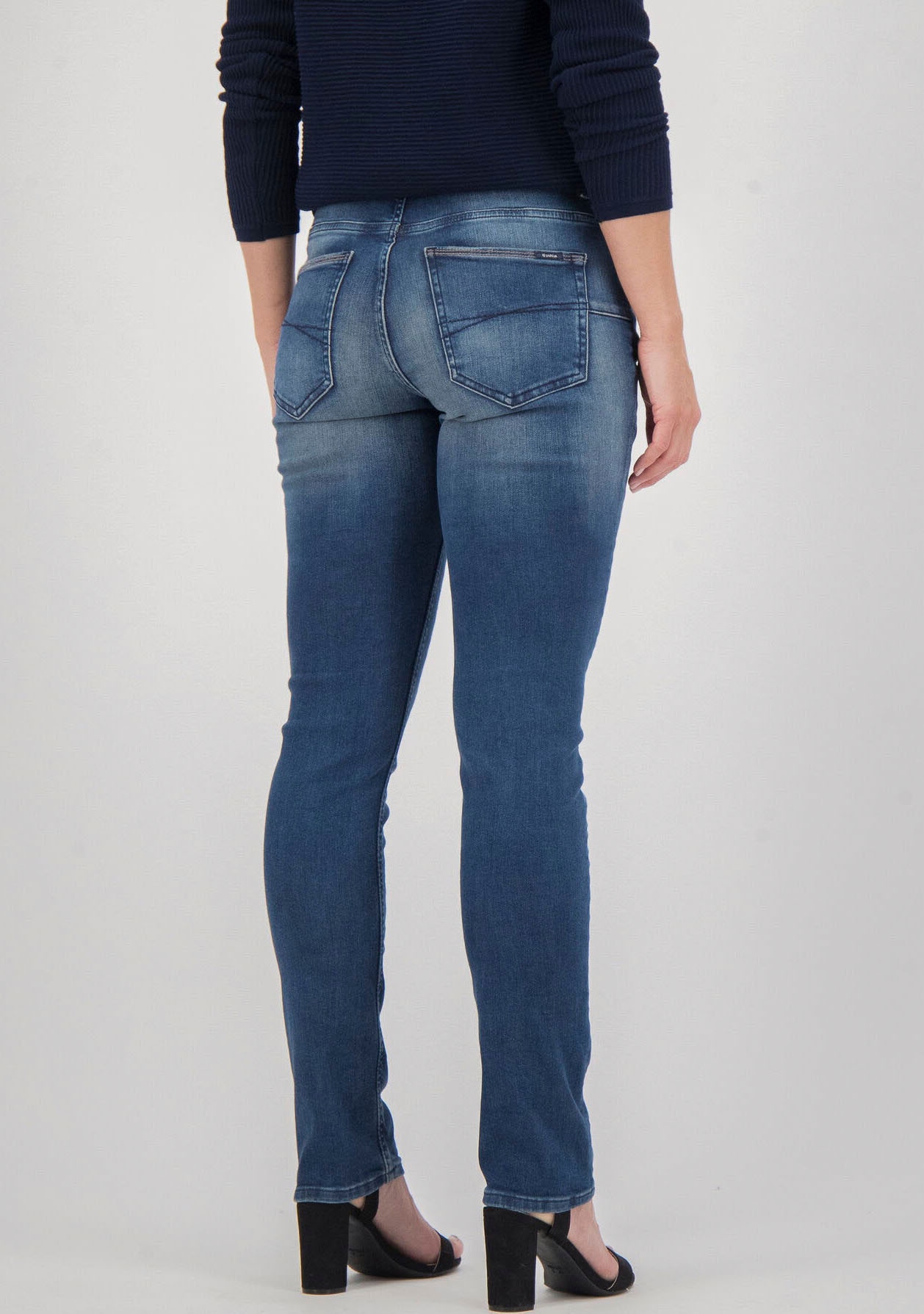 Garcia Slim-fit-Jeans Caro slim curved günstig online kaufen