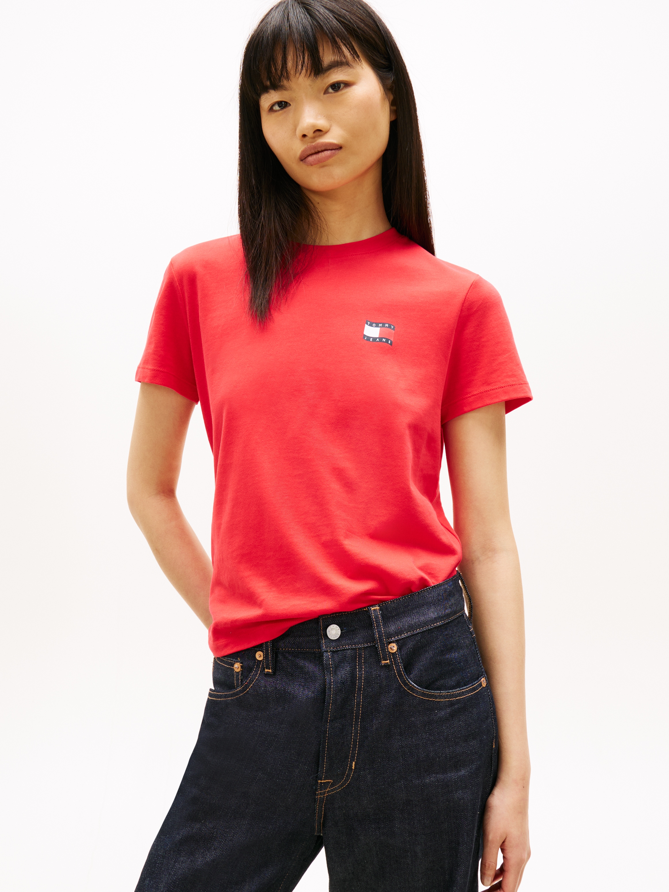 Tommy Jeans Kurzarmshirt "TJW REG WAVY FLAG SS TEE EXT" Tommy Flag-Badge au günstig online kaufen