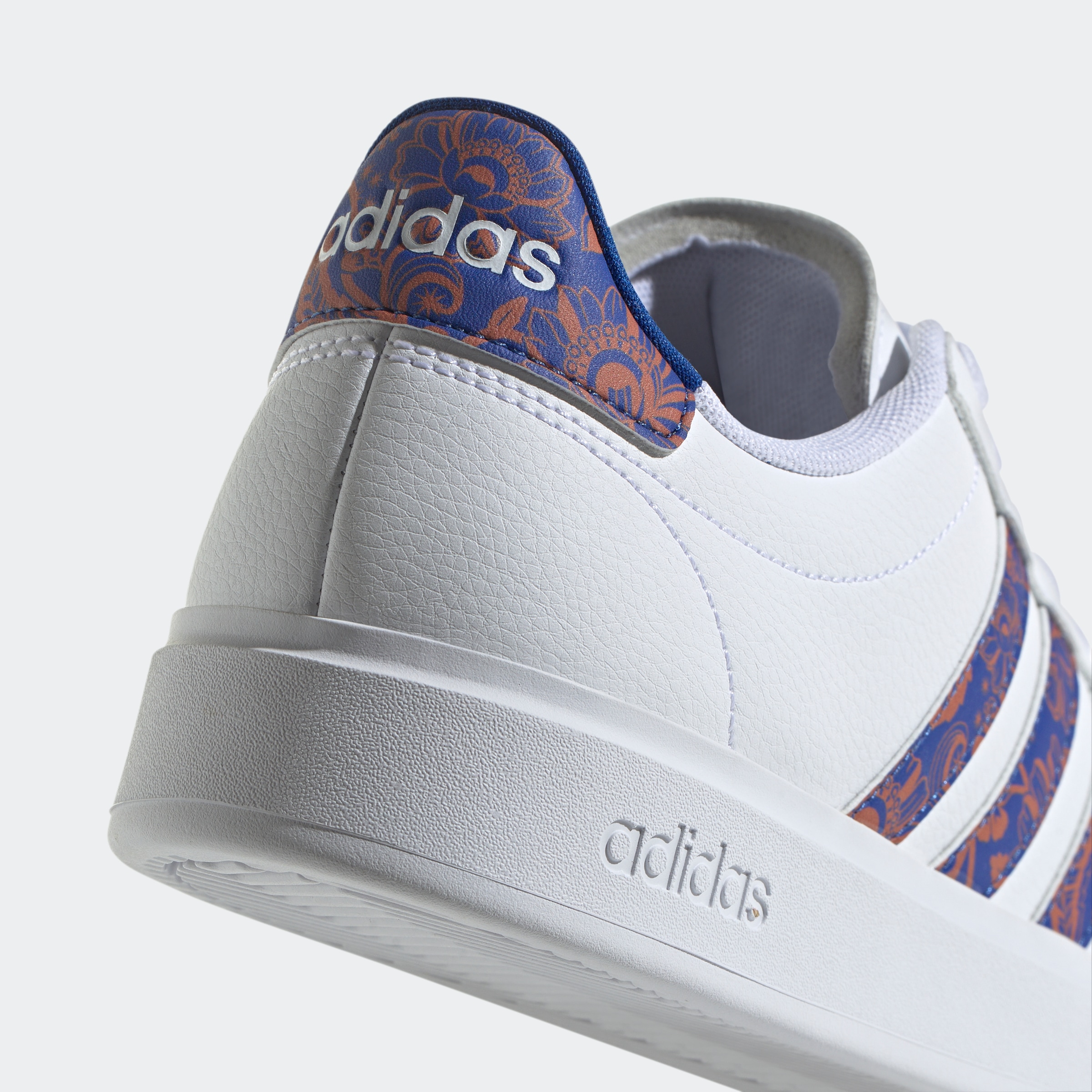 adidas Sportswear Sneaker »GRAND COURT 2.0«, Design auf den Spuren des adidas Superstar