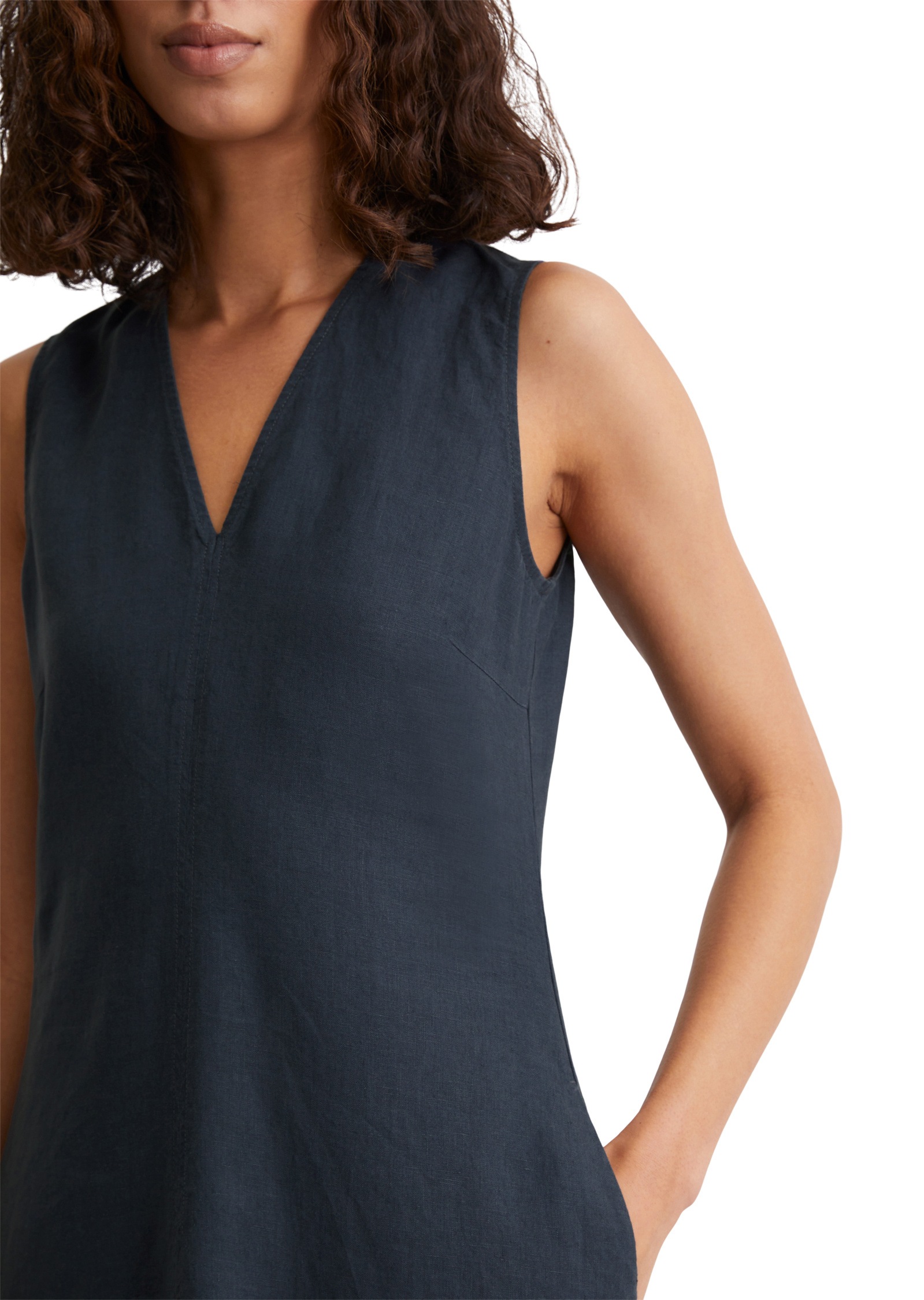 Midikleid MARC O'POLO "in A-Linie geschnitten", Damen, Gr. 32, Normalgrößen, m886, Obermaterial: 100% Leinen; Futter: 100% Baumwolle, unifarben, figurbetont wadenlang, V-Ausschnitt, Kleider Midikleid 3
