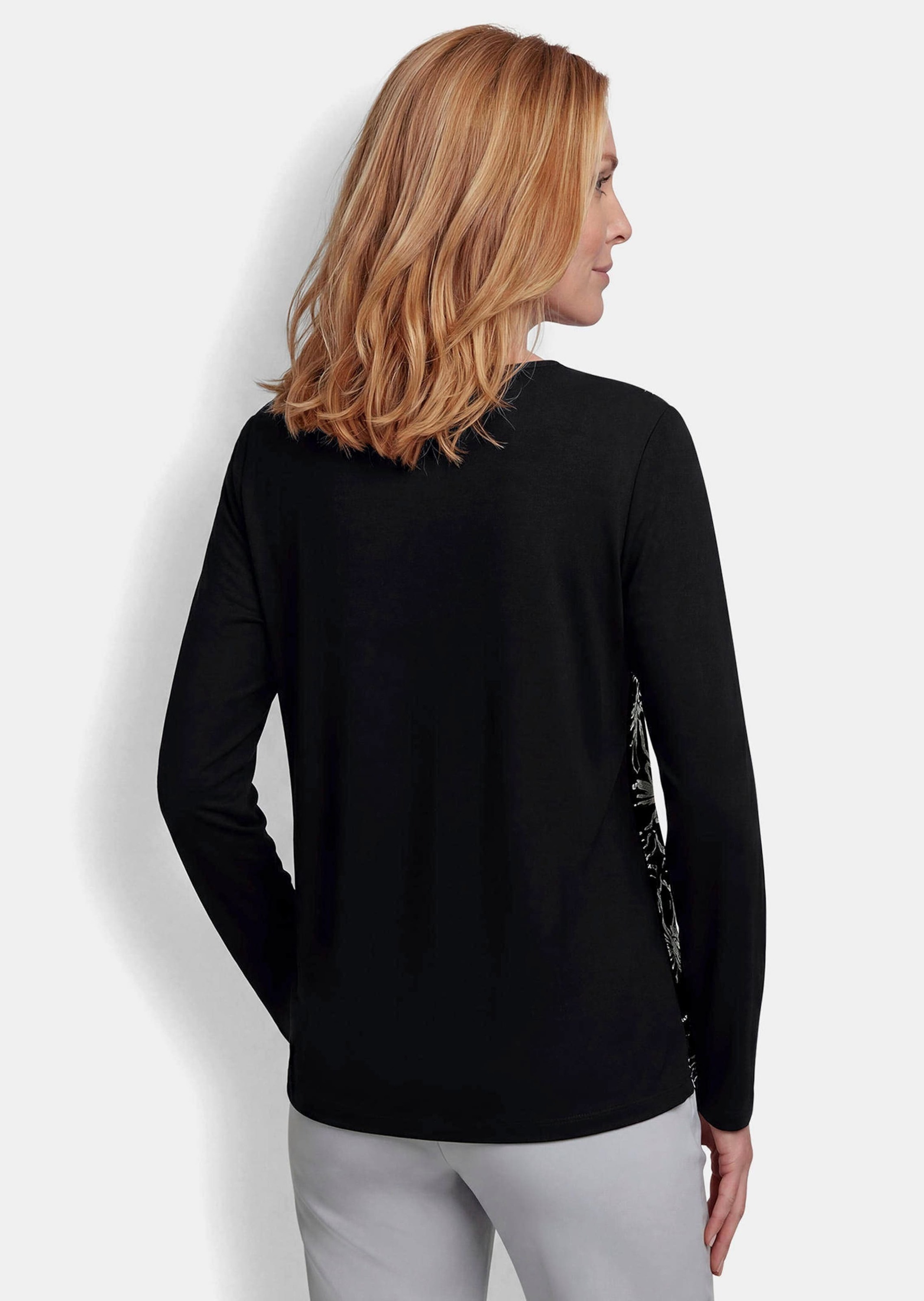 GOLDNER Kurzarmbluse »Blusenshirt mit Blumendruck« Vorderteil aus Satin mit Foilprint