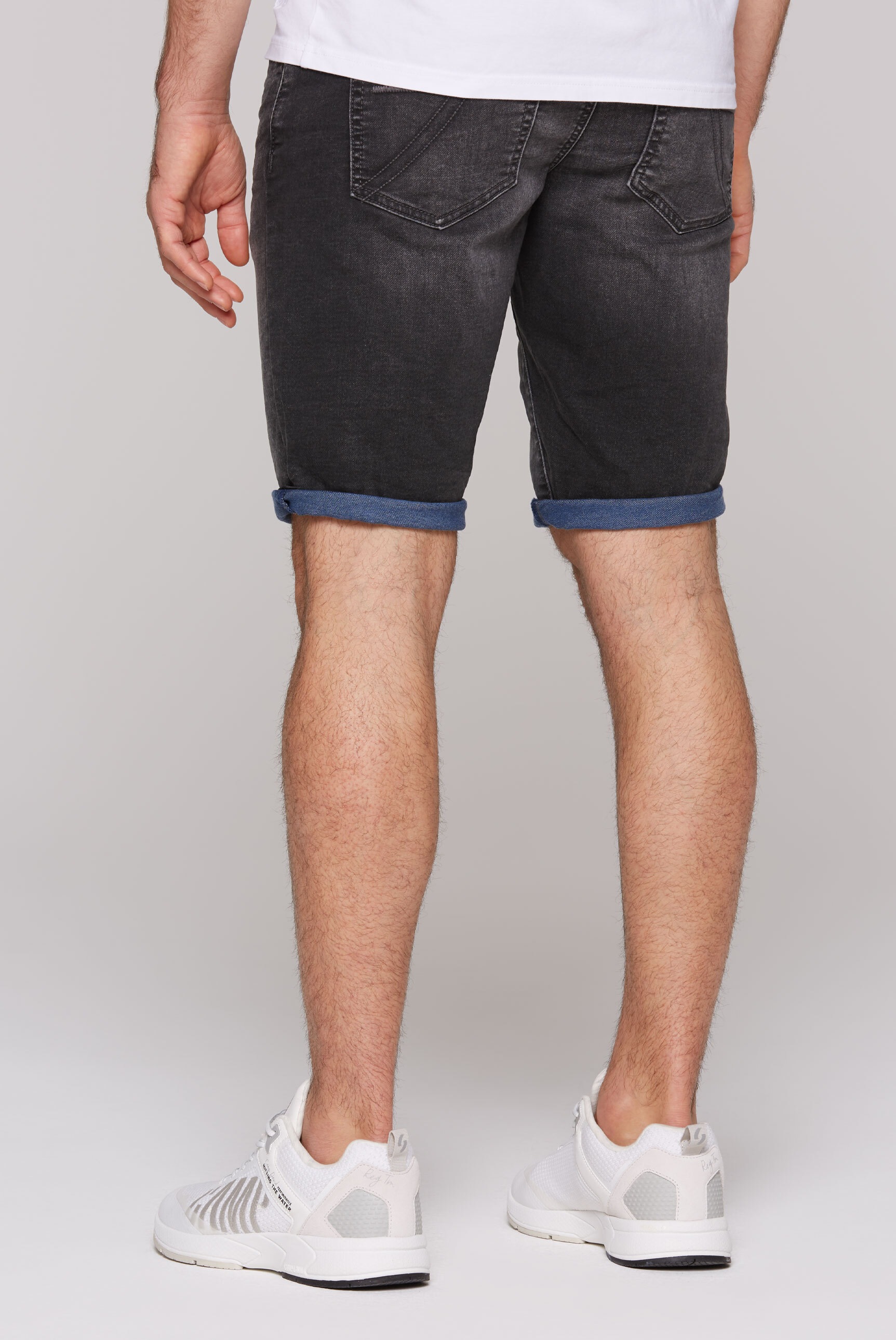 CAMP DAVID Jeansshorts, mit Turn-Up Saum