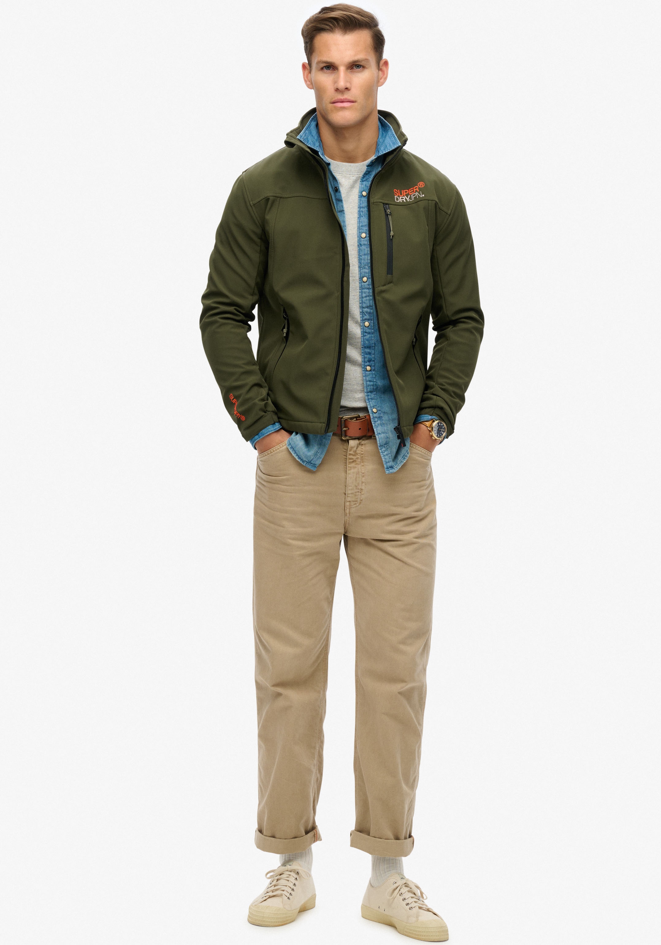 Superdry Outdoorjacke »SOFTSHELL TREKKER TRACK JACKET«, mit Kapuze