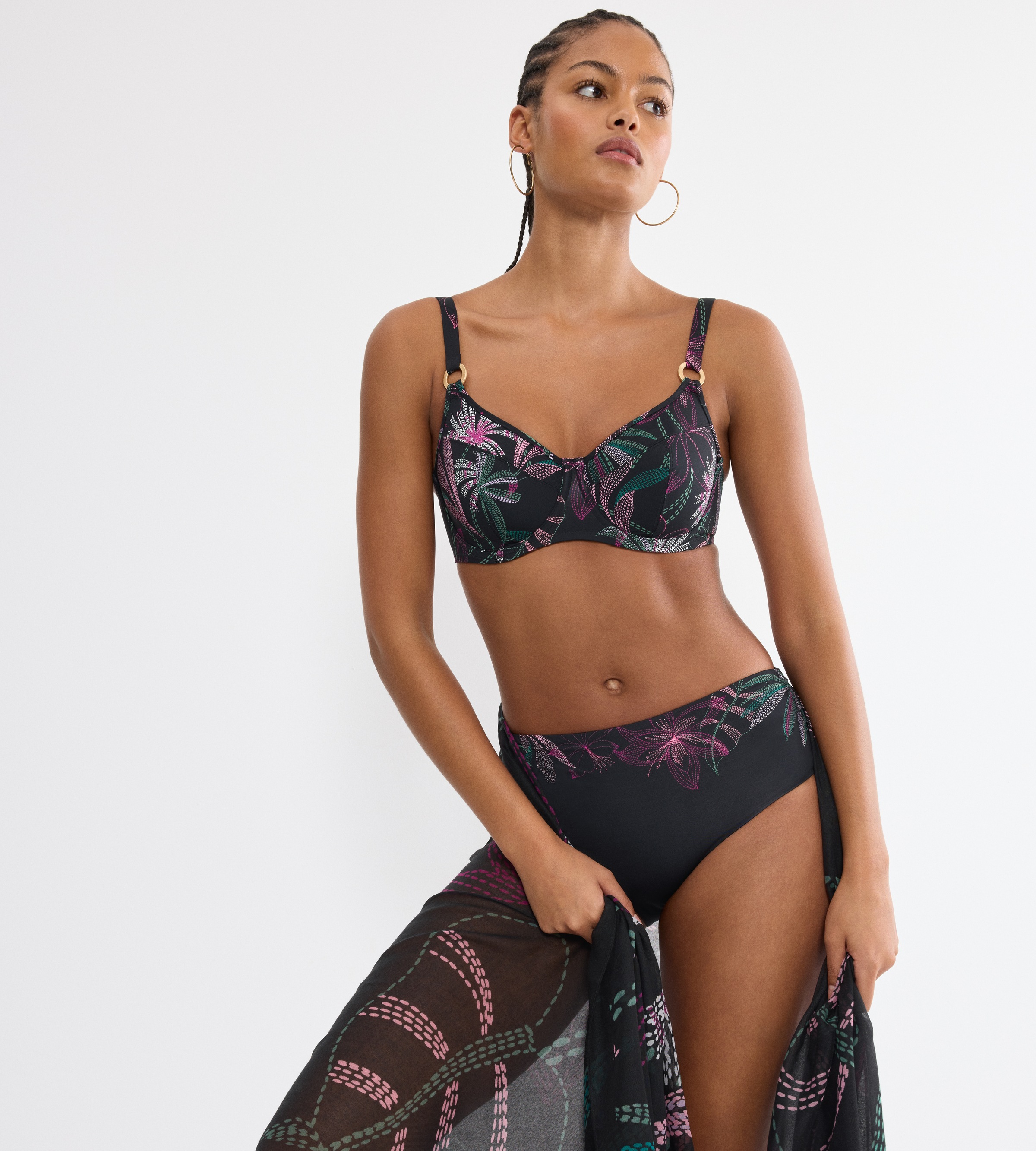 Triumph Bügel-Bikini-Top »Summer Tropics W 01« Minimizer - verkleinert die Brust optisch um eine Cup-Größe