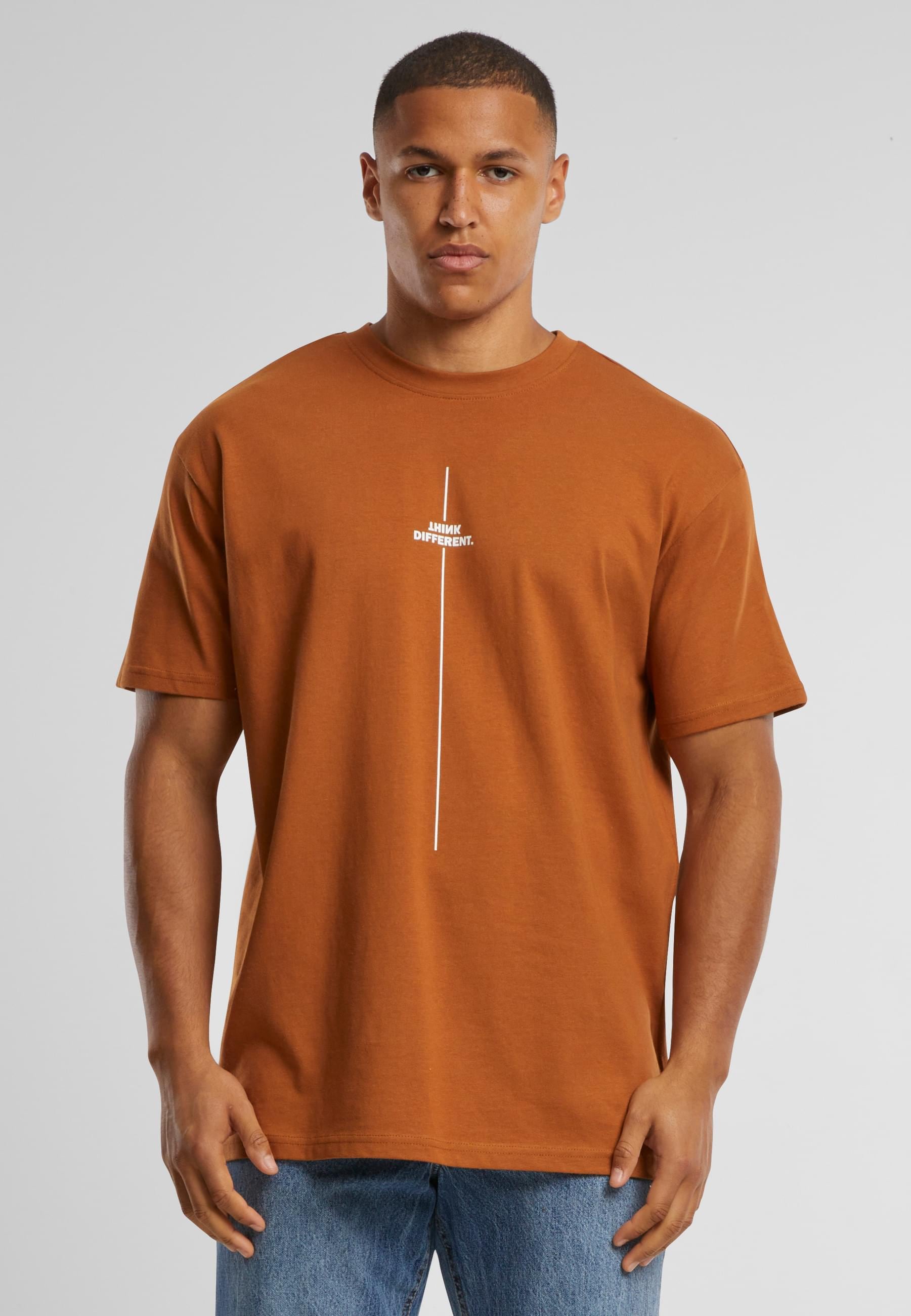 Merchcode T-Shirt »Merchcode Herren Think Different Heavy Oversized Tee«