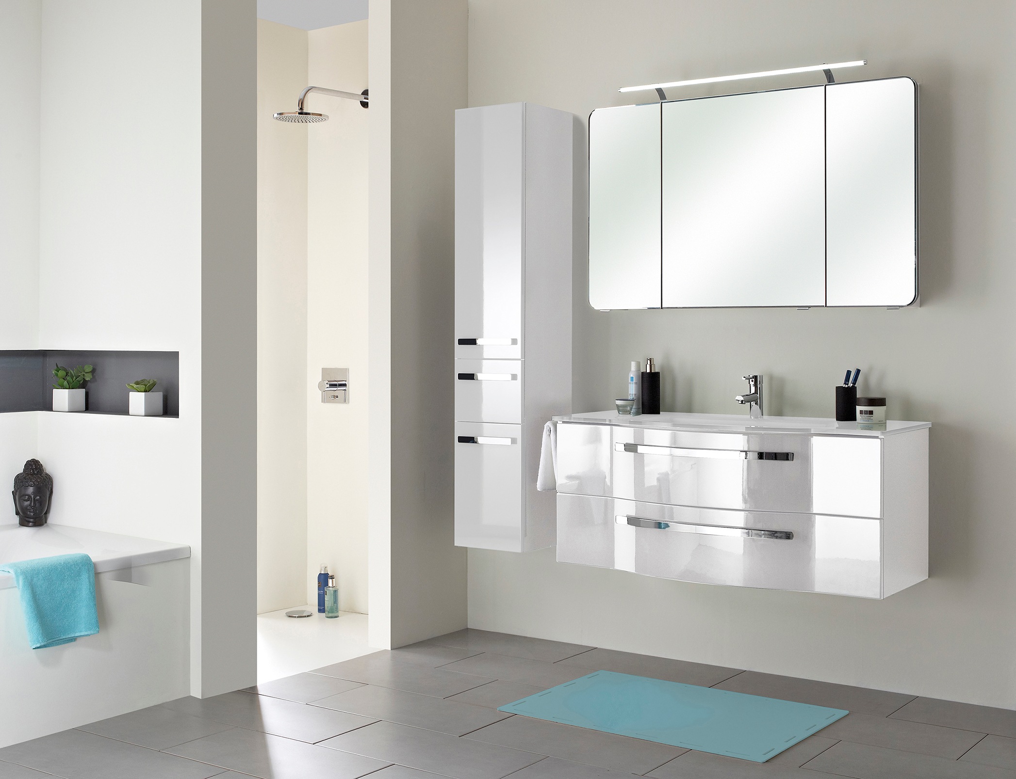 Saphir Spiegelschrank »Serie 4005 Badezimmer-Spiegelschrank inkl. LED-Aufsatzleuchte«, Badschrank 120 cm breit, 3 Türen, 6 Glas-Einlegeböden, inkl Türdämpfer