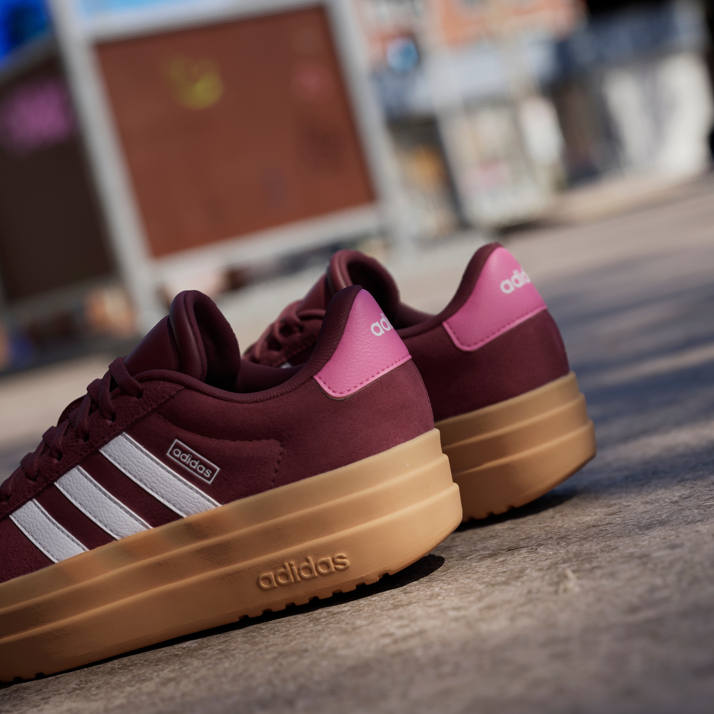 adidas Sportswear Sneaker »VL COURT BOLD LIFESTYLE KIDS«, Design auf den Spuren des adidas Gazelle Bold