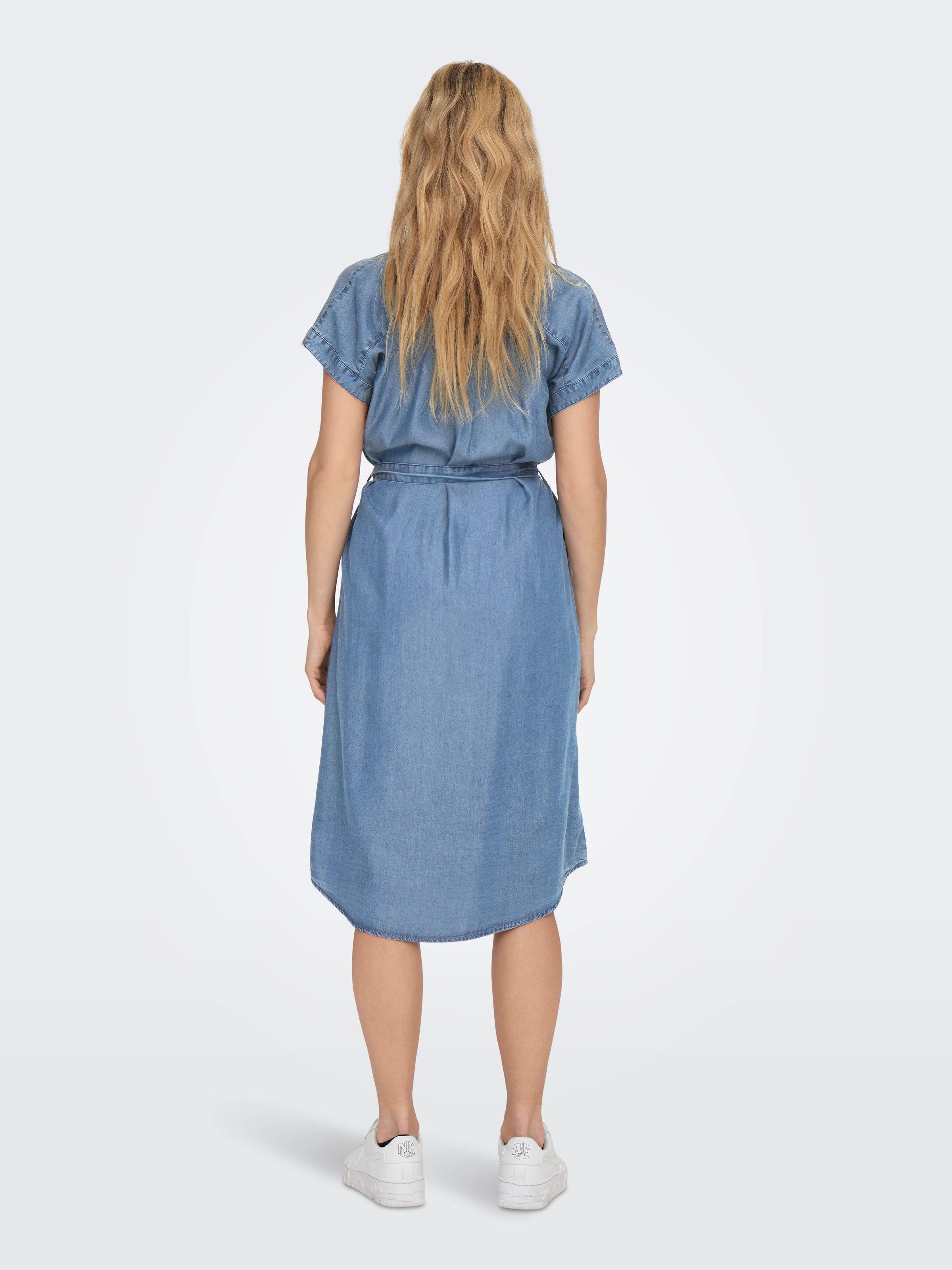 ONLY Jeanskleid "ONLPEMA – Jeanskleid mit Knopfleiste und Brusttaschen", re günstig online kaufen