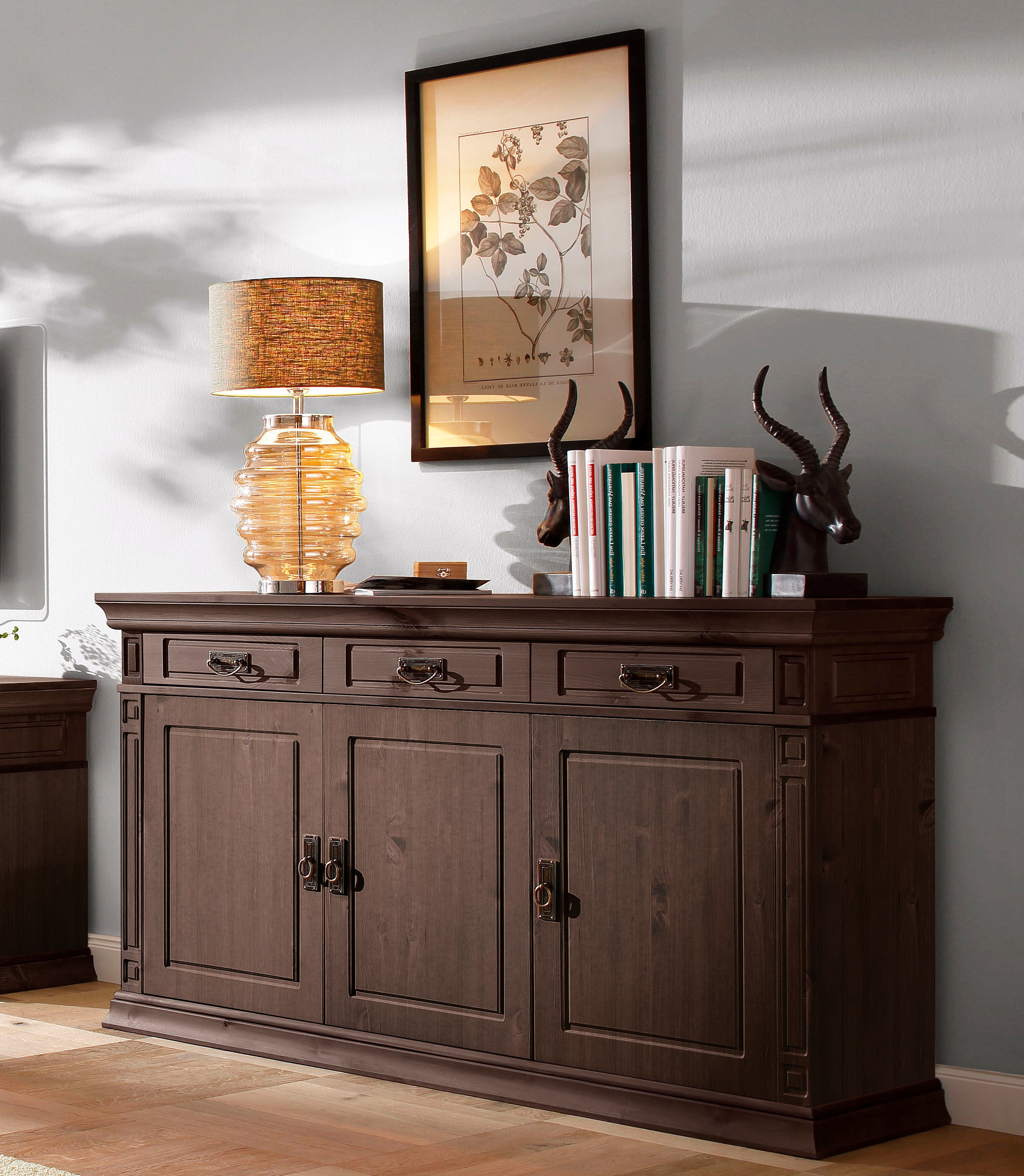 OTTO home Sideboard "Vinales, kommode 3 Schubläden, 3 Türen, 2 Einlegeböden" B/T/H: 155/39/83 cm, aus Massivholz, Breite 158 cm, im Landhausstil