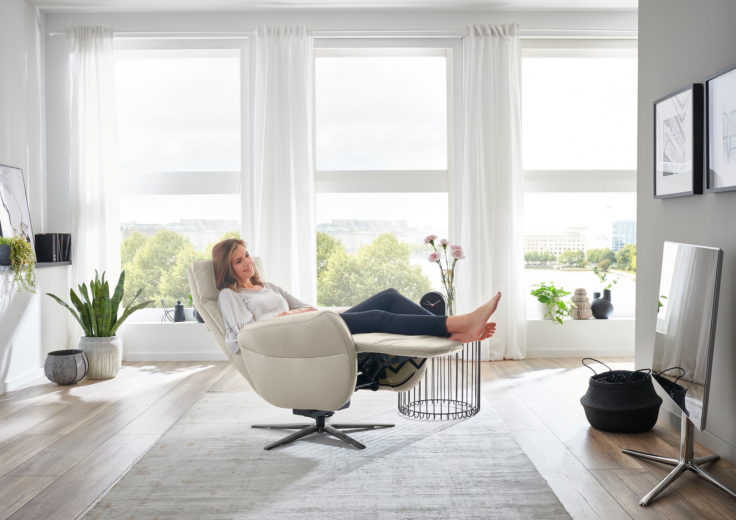 Die PlanBar Relaxsessel »PN-RS20038 mit Metallsternfuß inkl. Relaxfunktion und Kopfverstellung« 1 Stk. tlg. 360° drehbar, mit Gasdruckverstellung