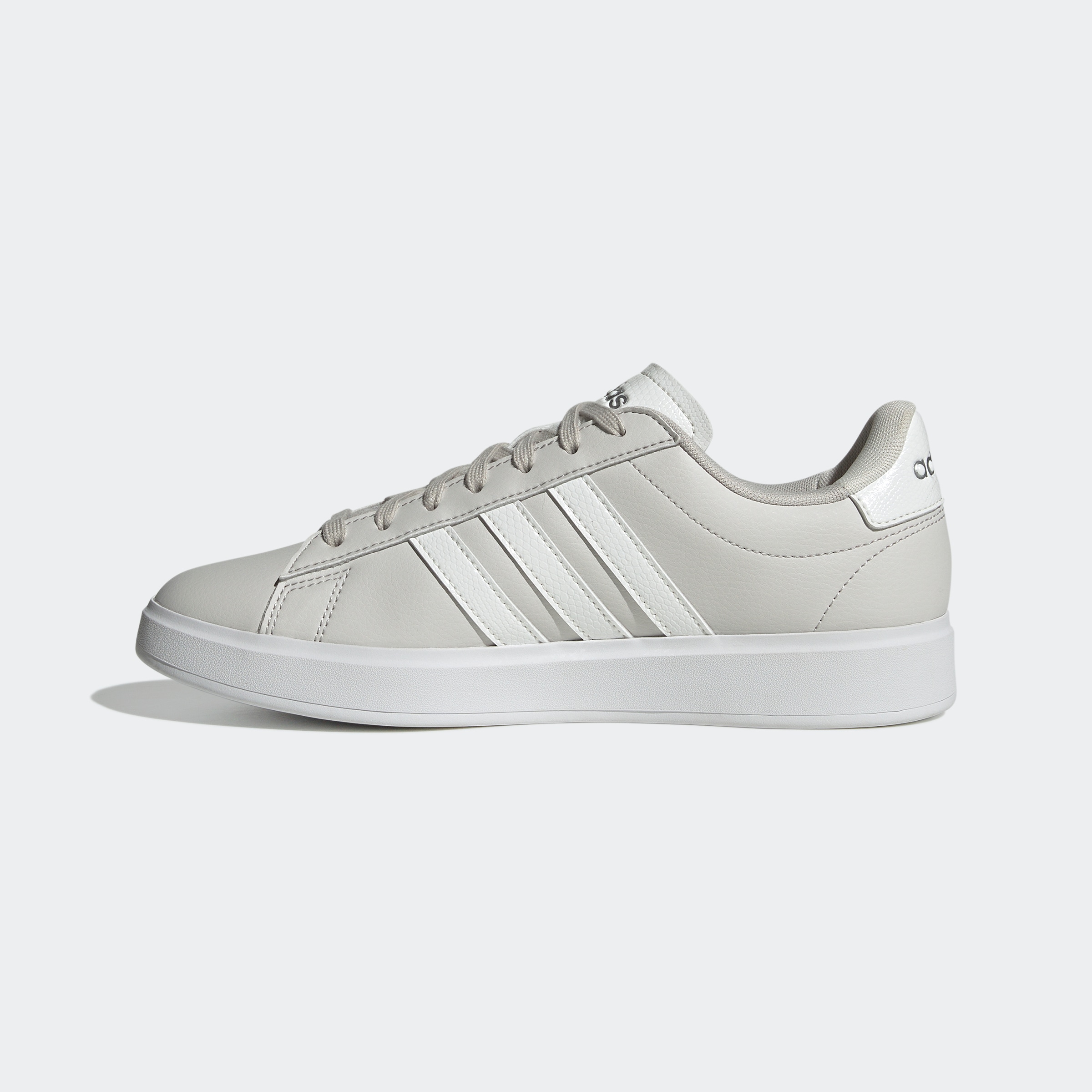 adidas Sportswear Sneaker »GRAND COURT 2.0«, Design auf den Spuren des adidas Superstar