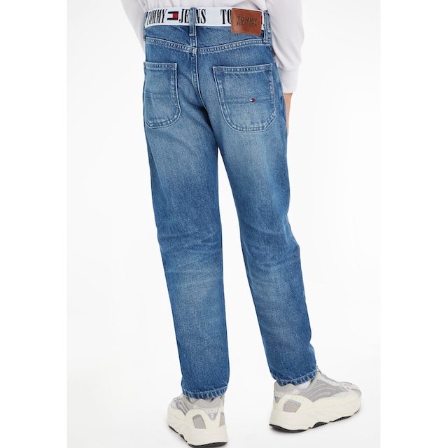 Tommy Hilfiger Straight-Jeans »MODERN STRAIGHT MONOTYPE TAPE«, mit coolem  Tommy Jeans Bund online kaufen | BAUR
