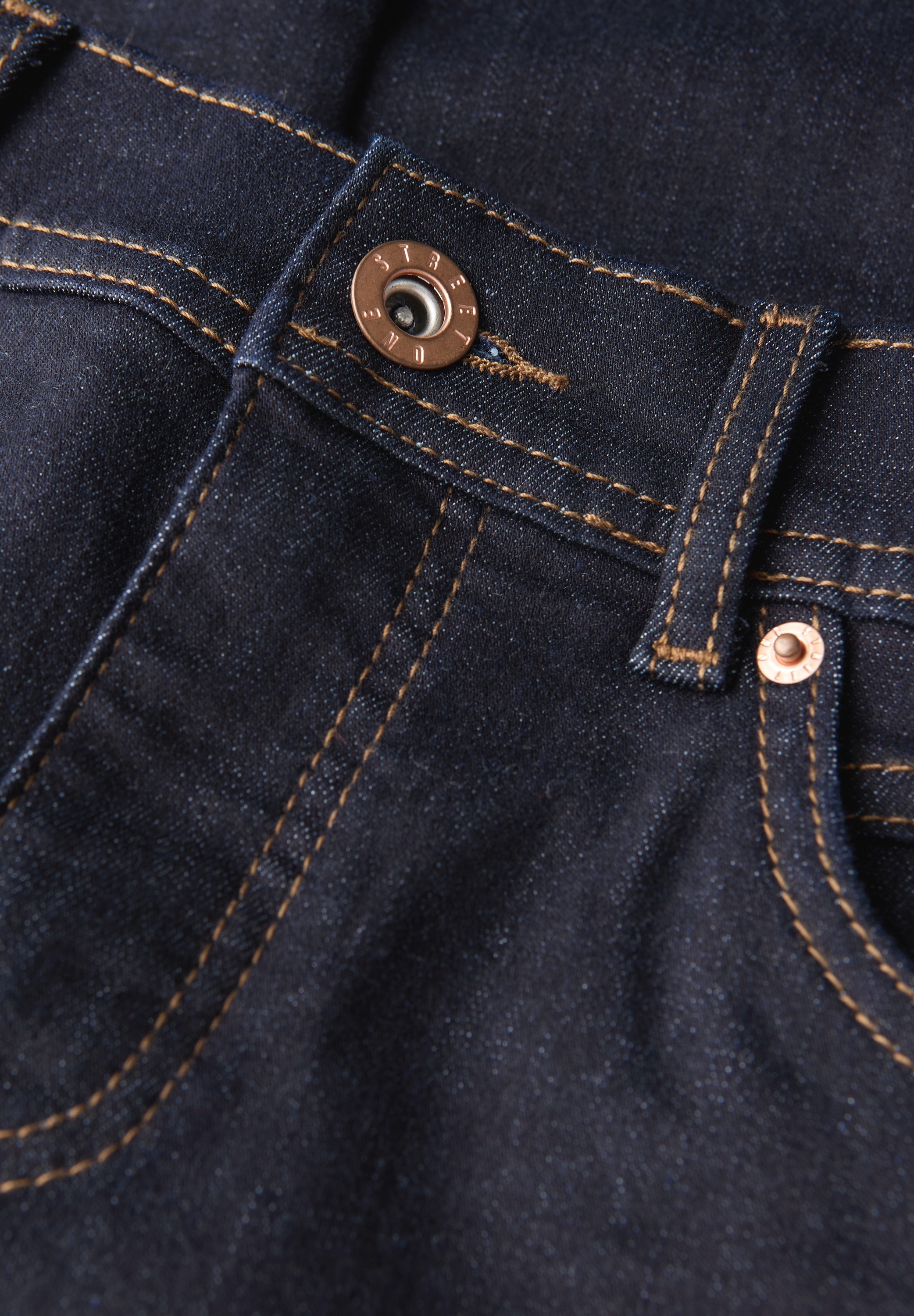 STREET ONE Comfort-fit-Jeans, aus Baumwolle mit Stretchanteil