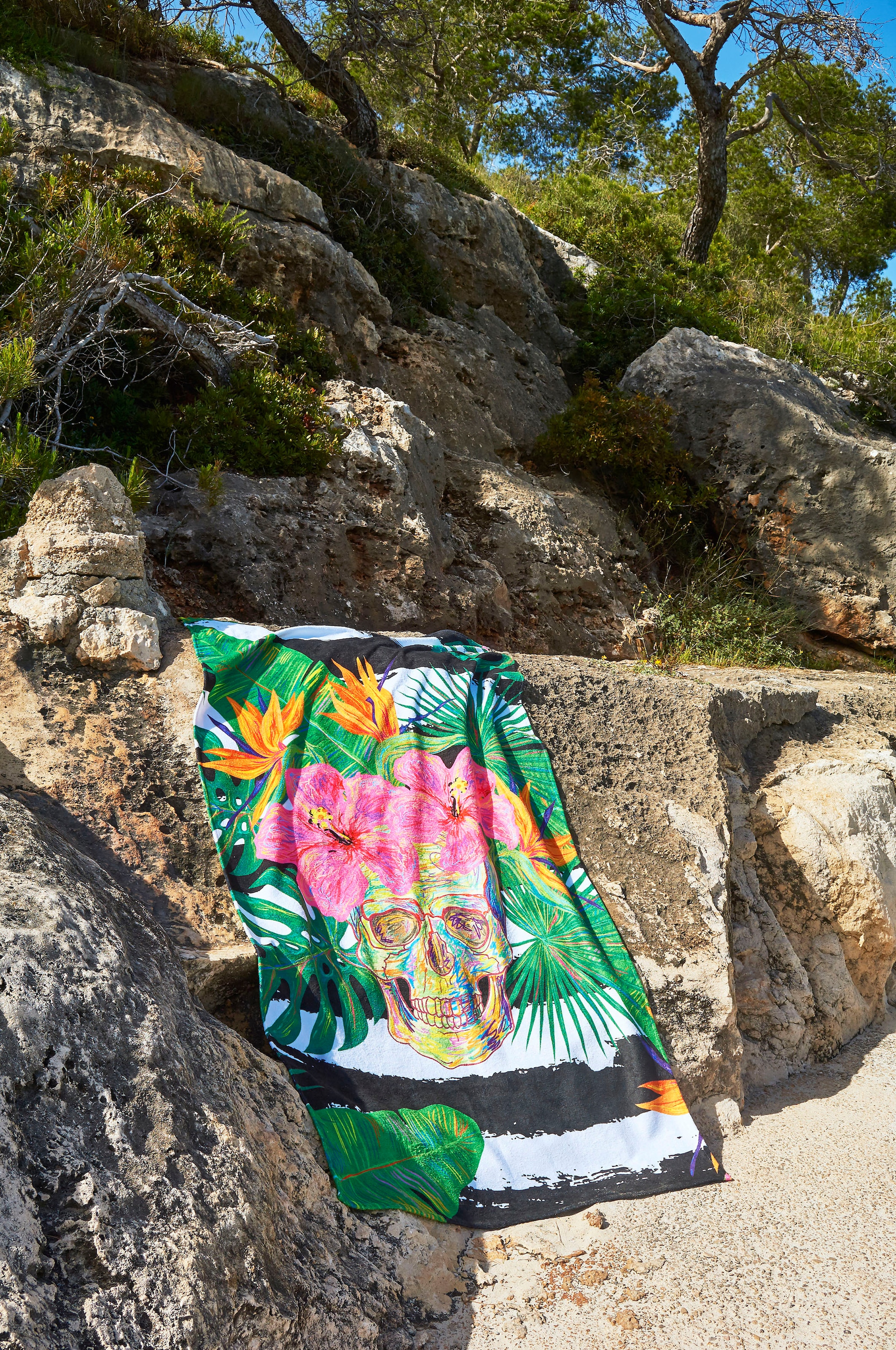 mit (1 St.), BAUR Reisverschluss-Tasche für auf gestreift Strandtuch Rechnung Wertgegenstände »Summer | Motiv, Skull«, done.® &